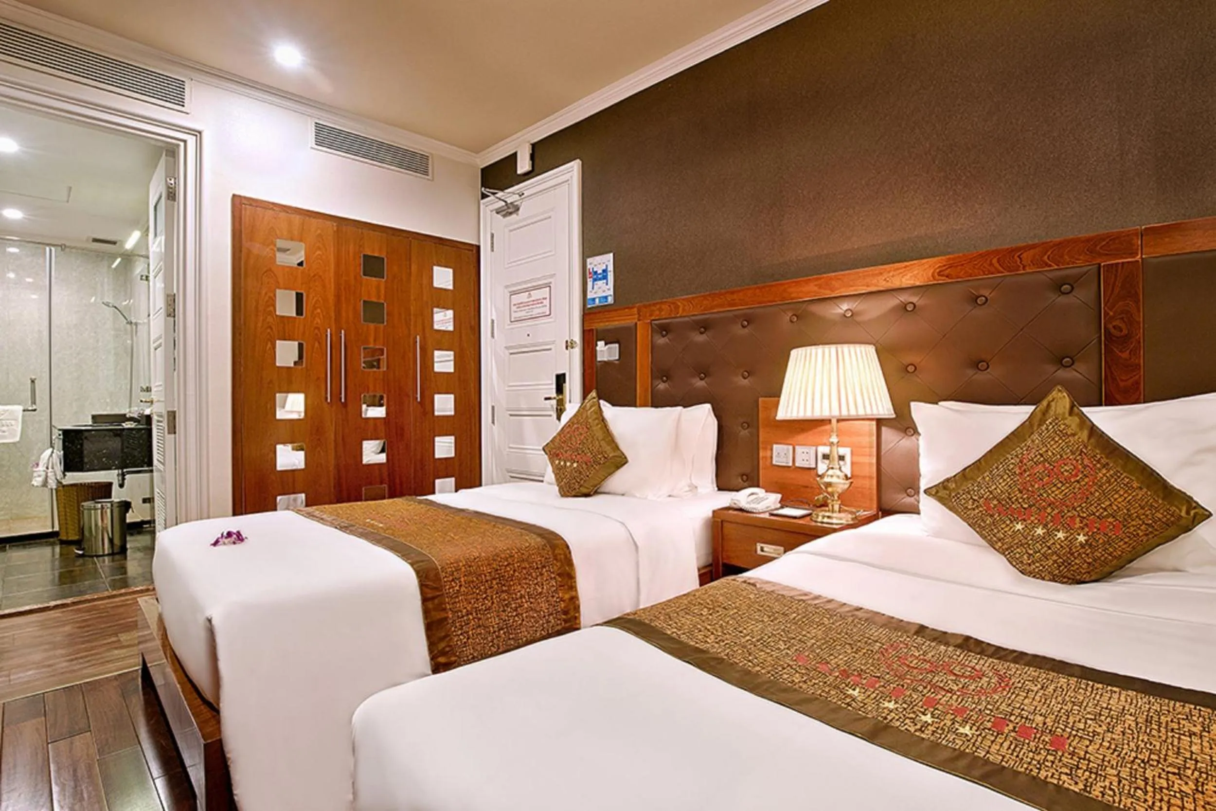 Superior Twin Room in Samdi Da Nang Central Hotel