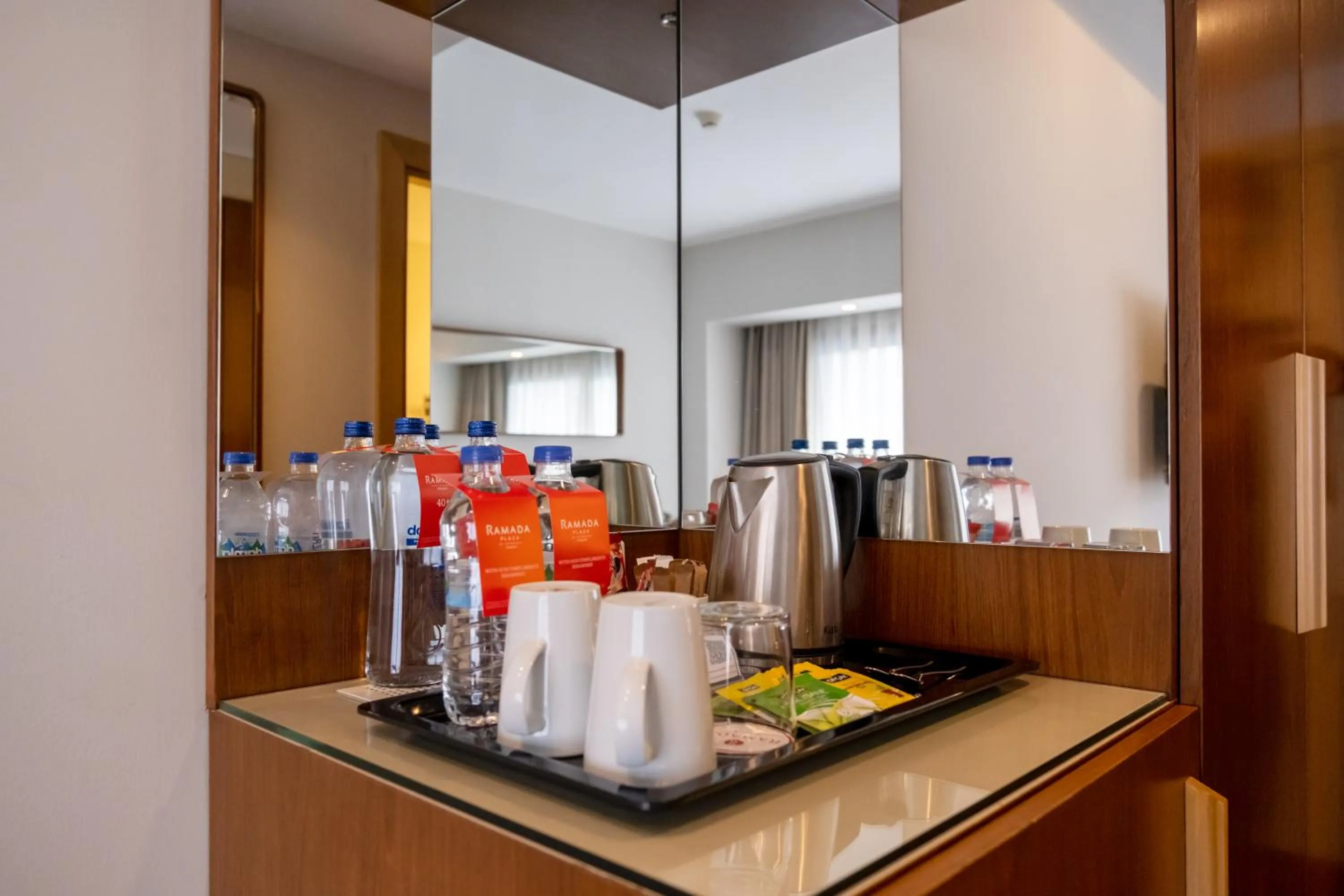 Corner Suite with City View - single occupancy in Ramada Plaza Hotel & Spa Trabzon