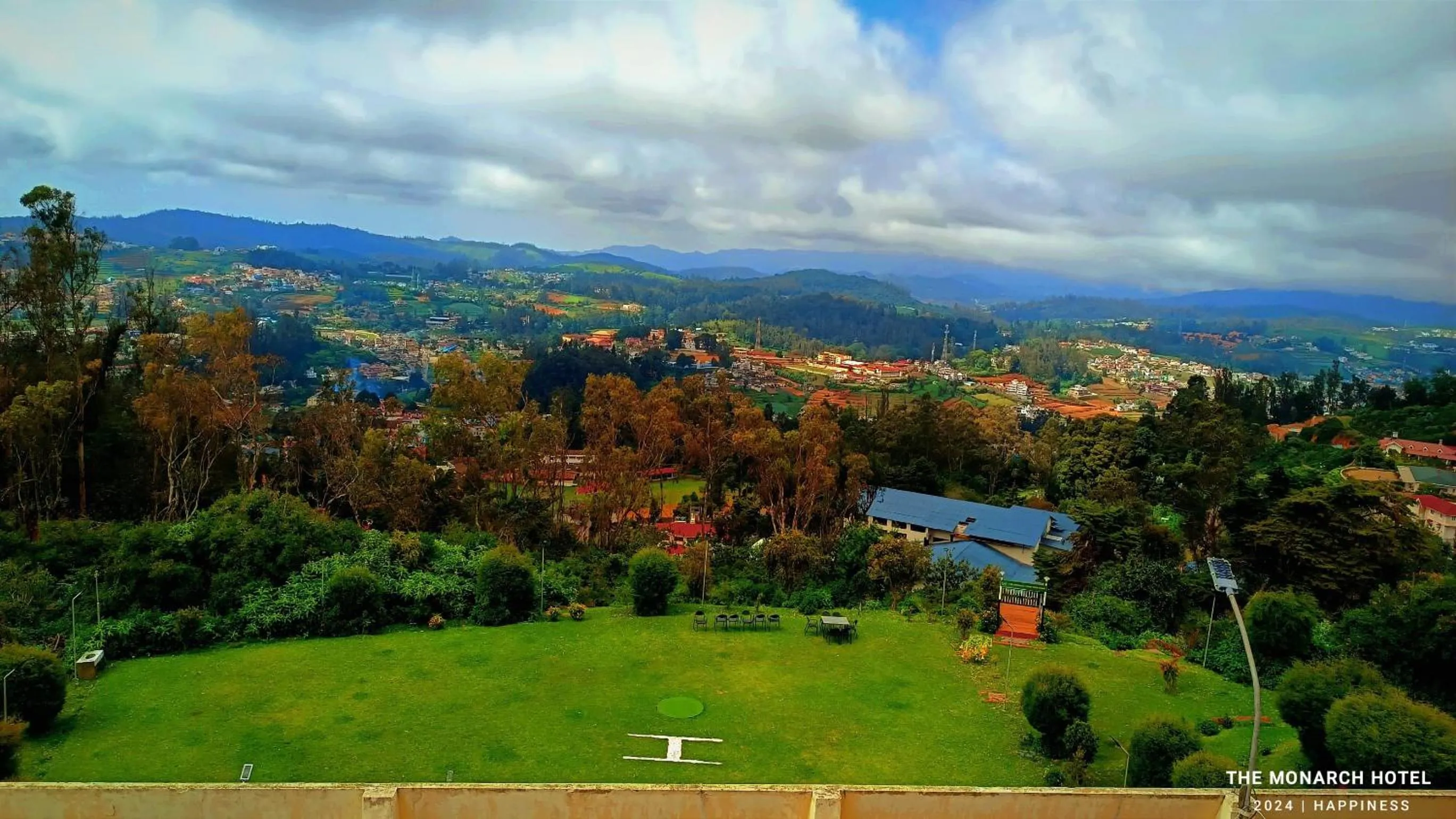 Double Room with Mountain View - single occupancy in The Monarch