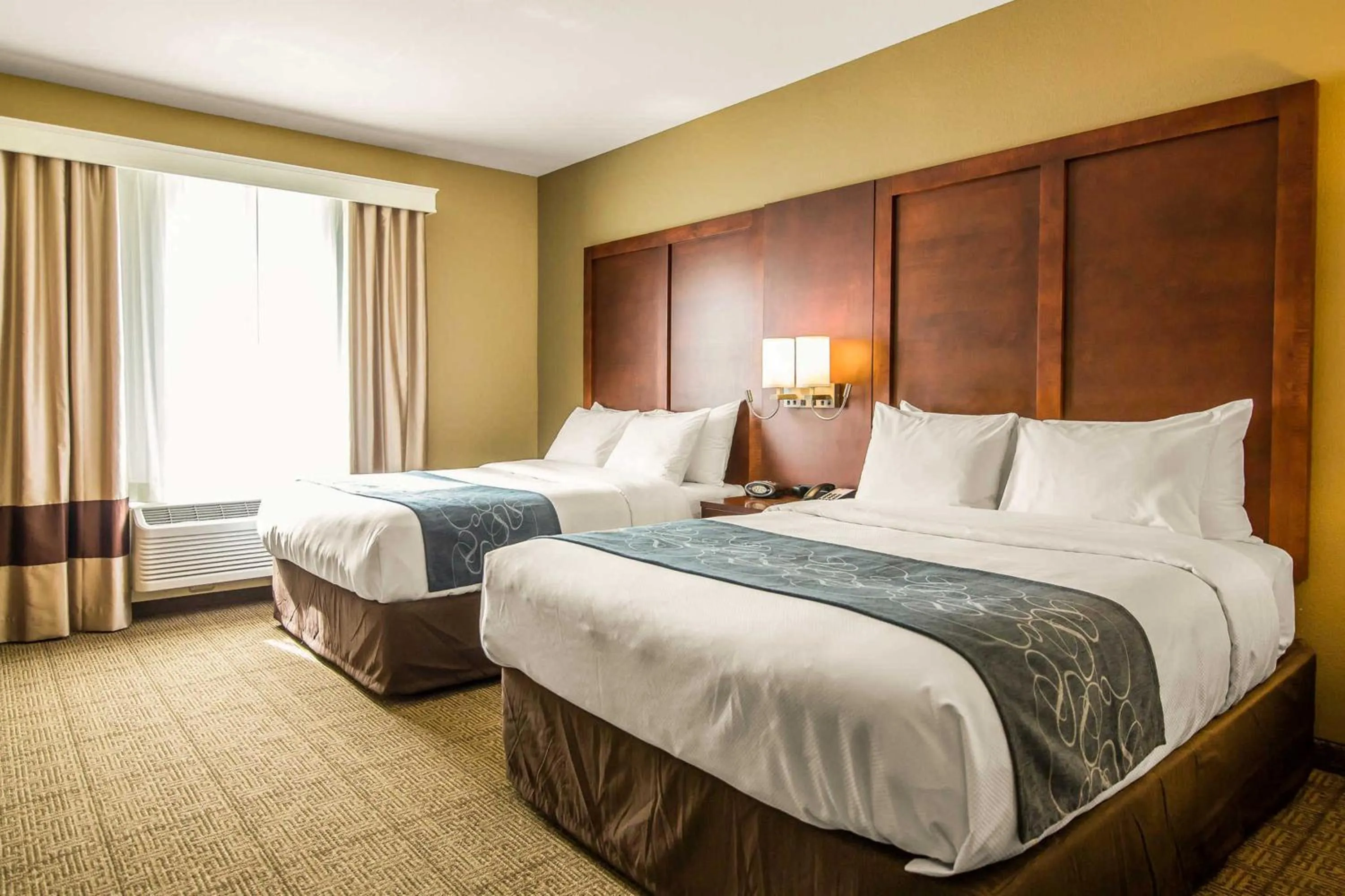 Suite with Two Queen Beds - Accessible/Non-Smoking in Comfort Suites Dodge City