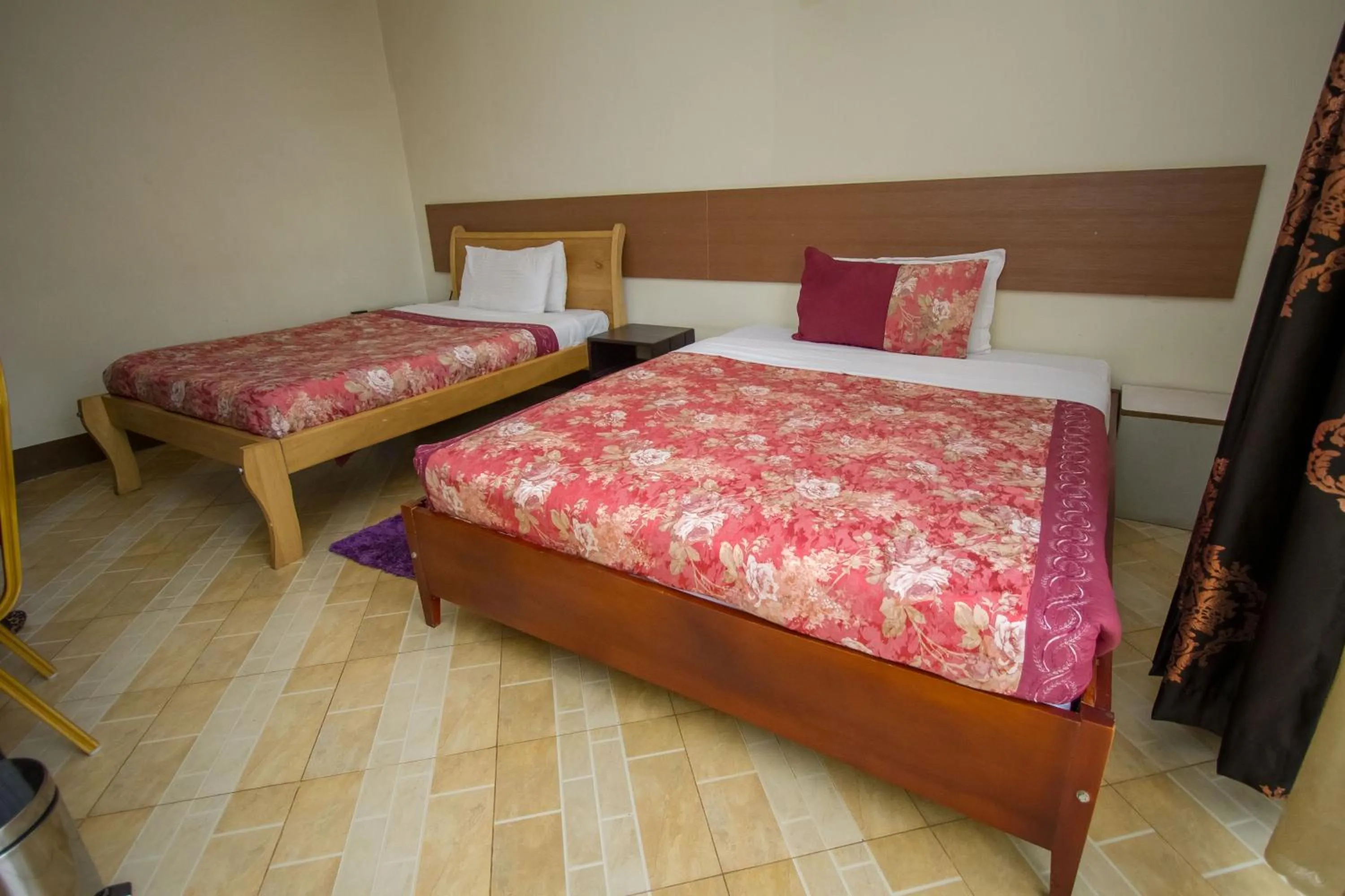 Standard Twin Room in Grand Global Hotel