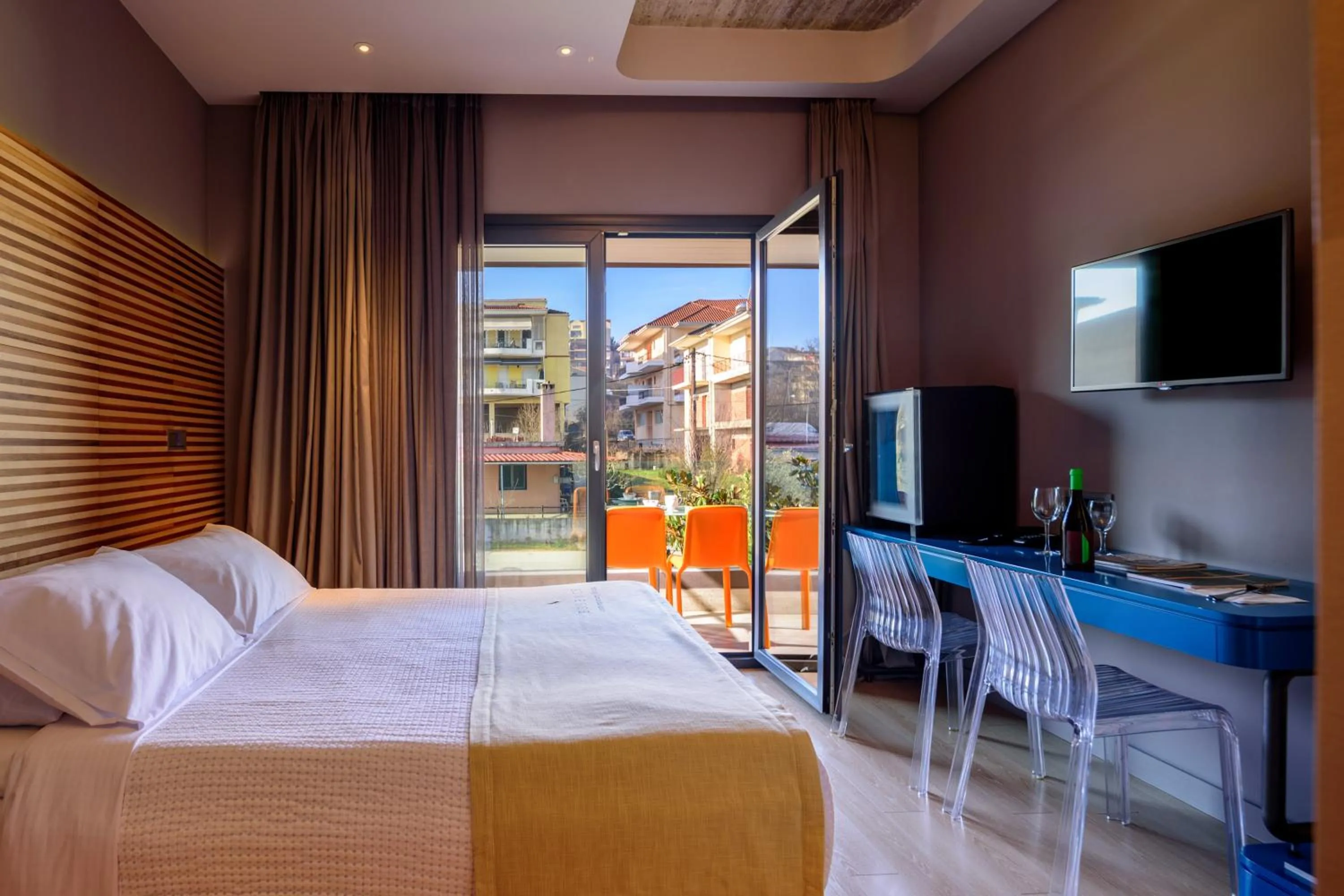 Comfort Double or Twin Room with City View in Essence Hotel