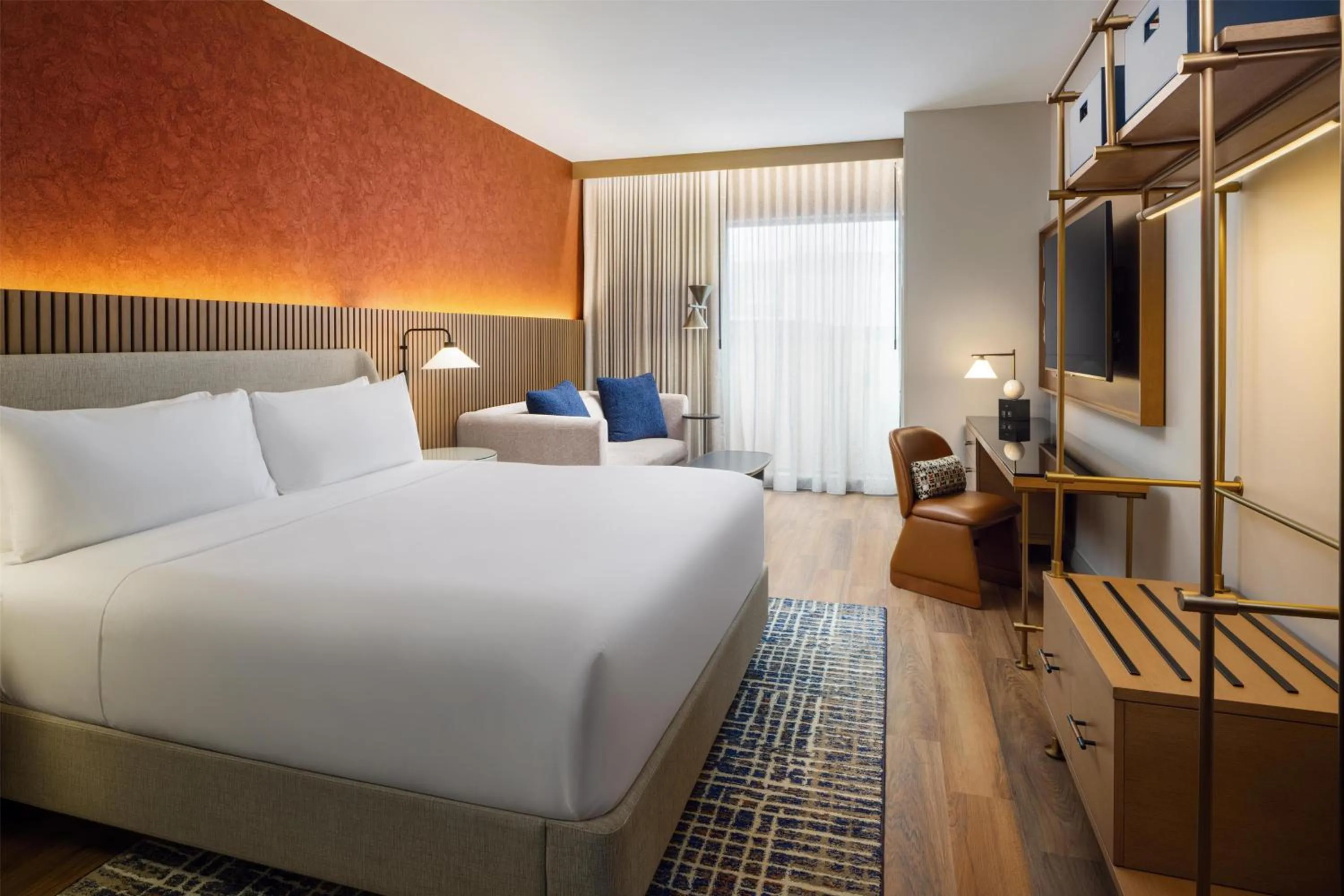 King Studio with Kitchenette in The Nobleman Fort Worth, Tapestry Collection By Hilton