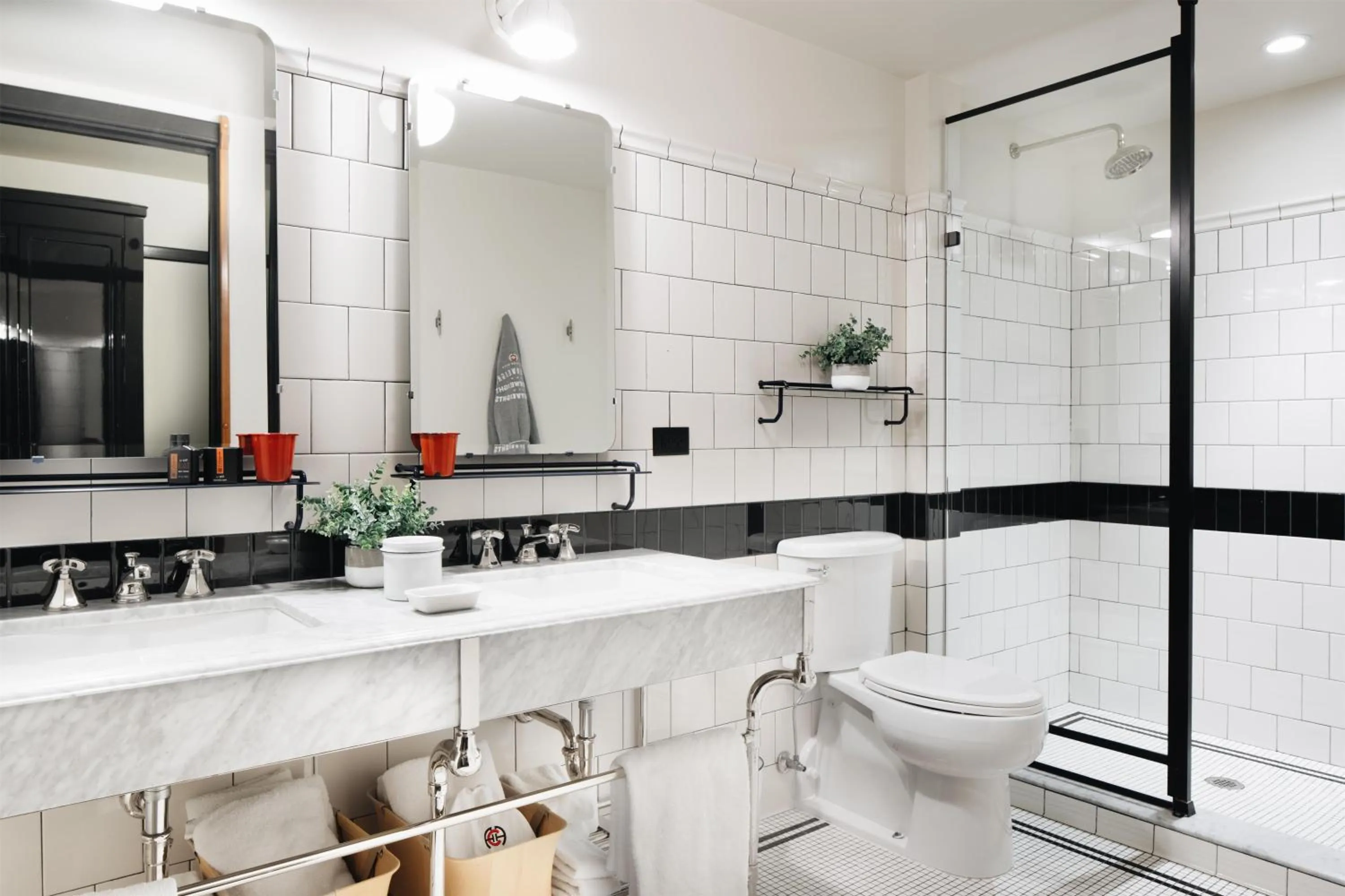 King Room with Park View in Chicago Athletic Association, part of Hyatt