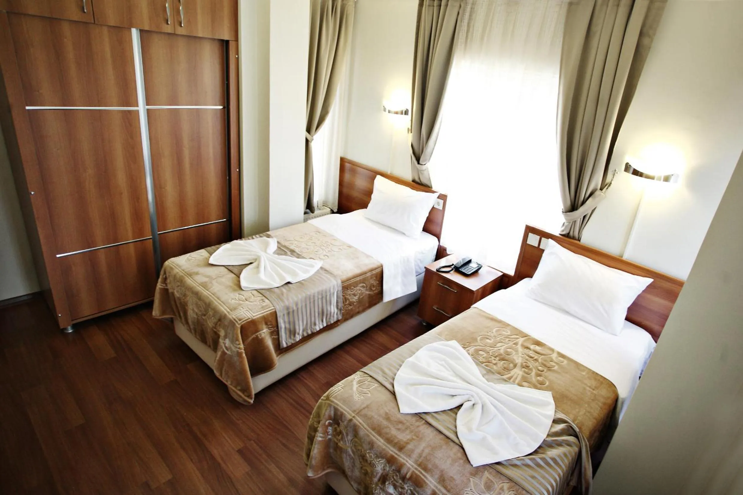 Economy Double Room in Taksim Palace Hotel
