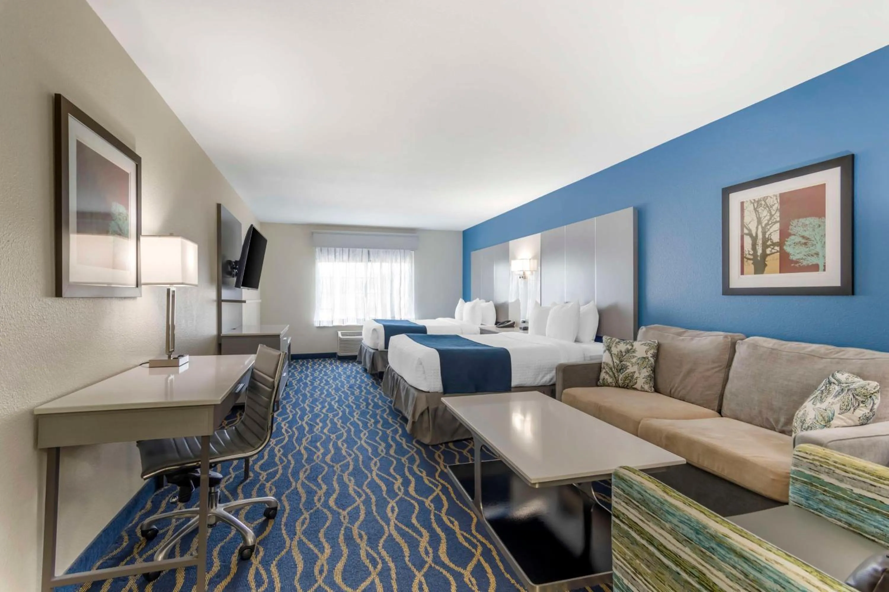 Executive Queen Room with Two Queen Beds - Non-smoking in Best Western Plus Lake Lanier Gainesville Hotel & Suites