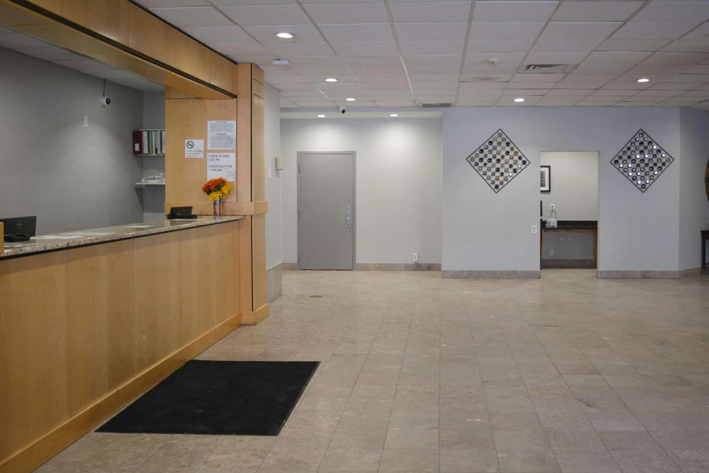 Suburban Studios East Syracuse Carrier Circle