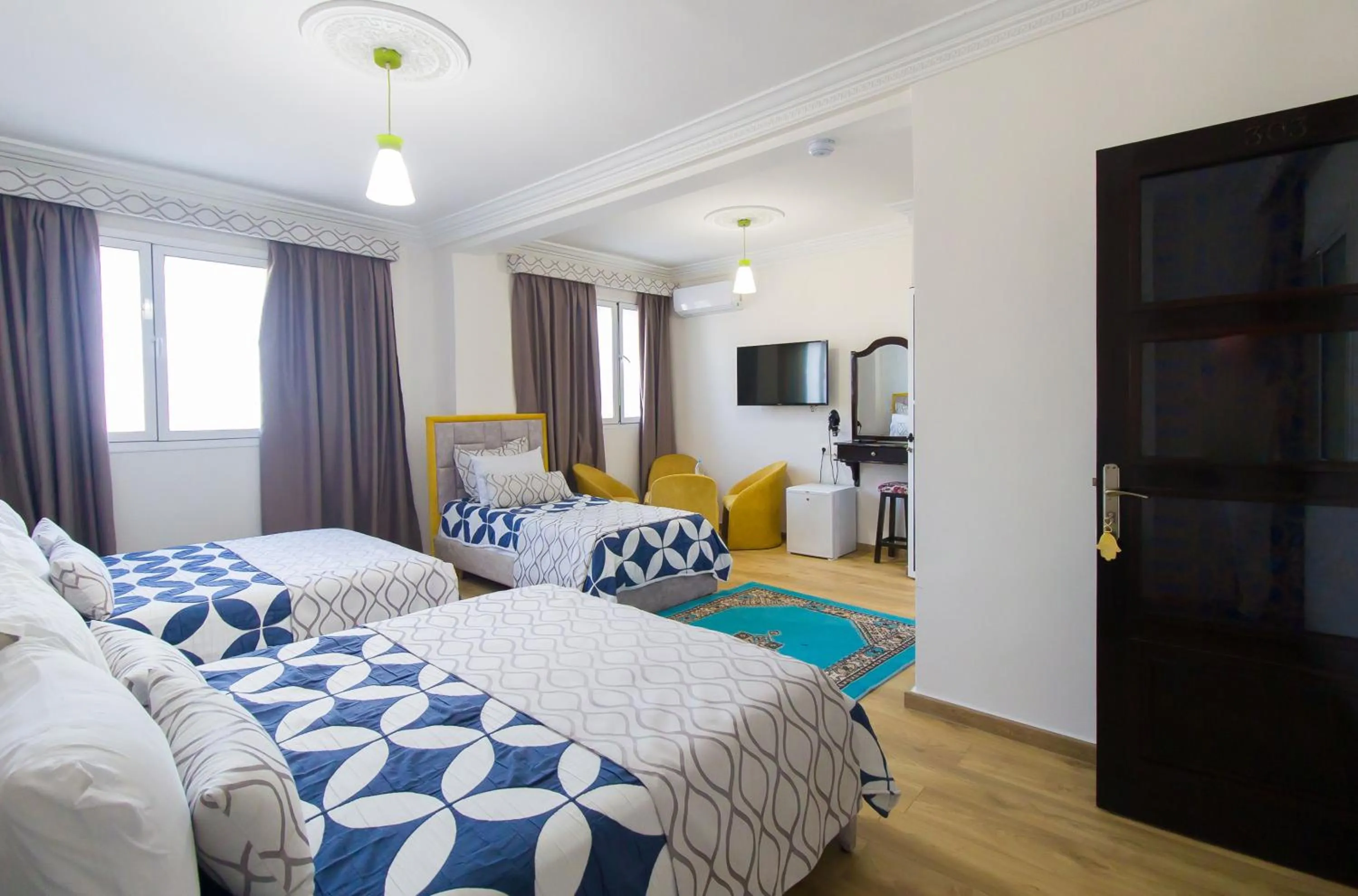 Family Room in Mamora Bay