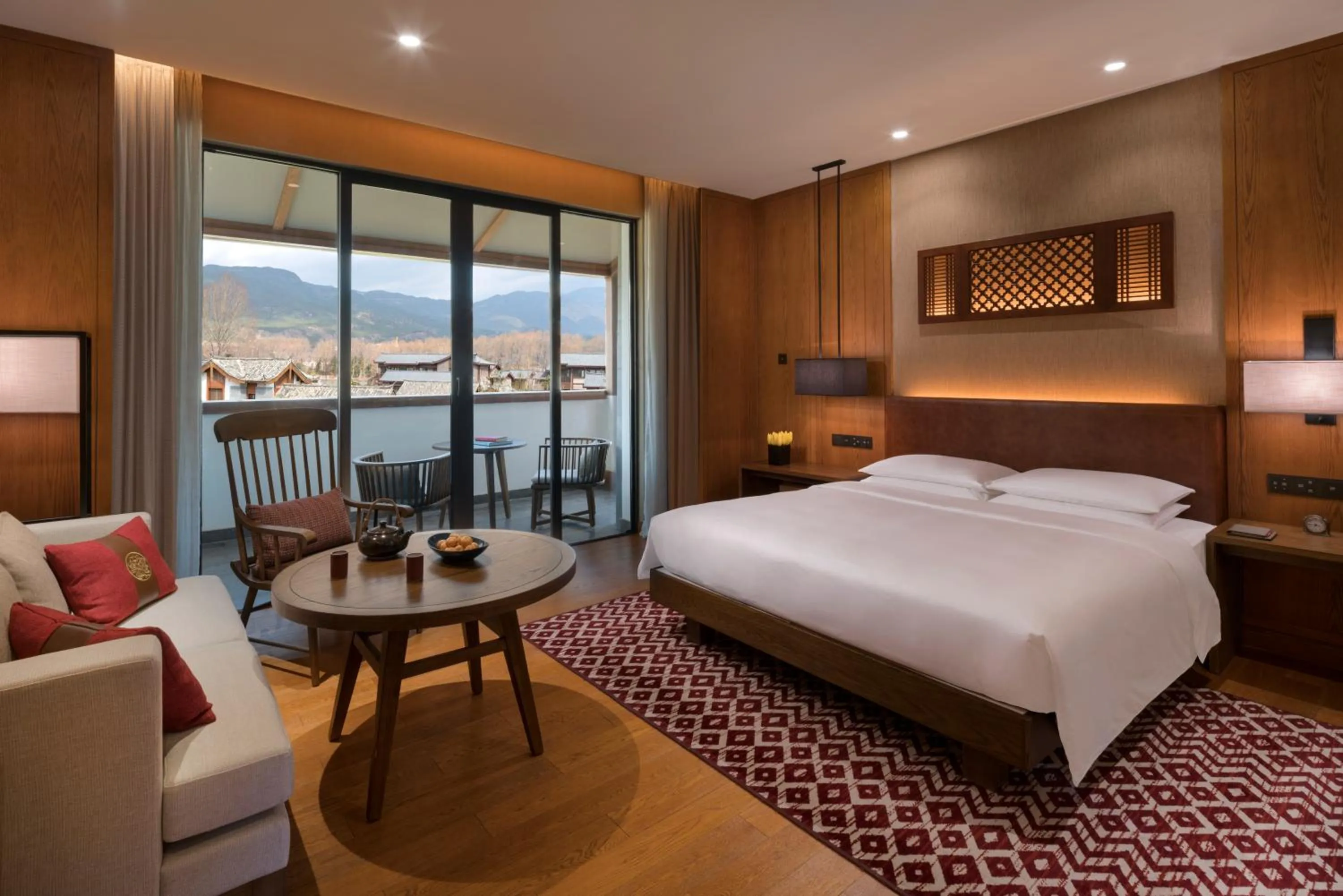 Superior King Room with Lake View in Jinmao Purelax Lijiang, The Unbound Collection By HYATT