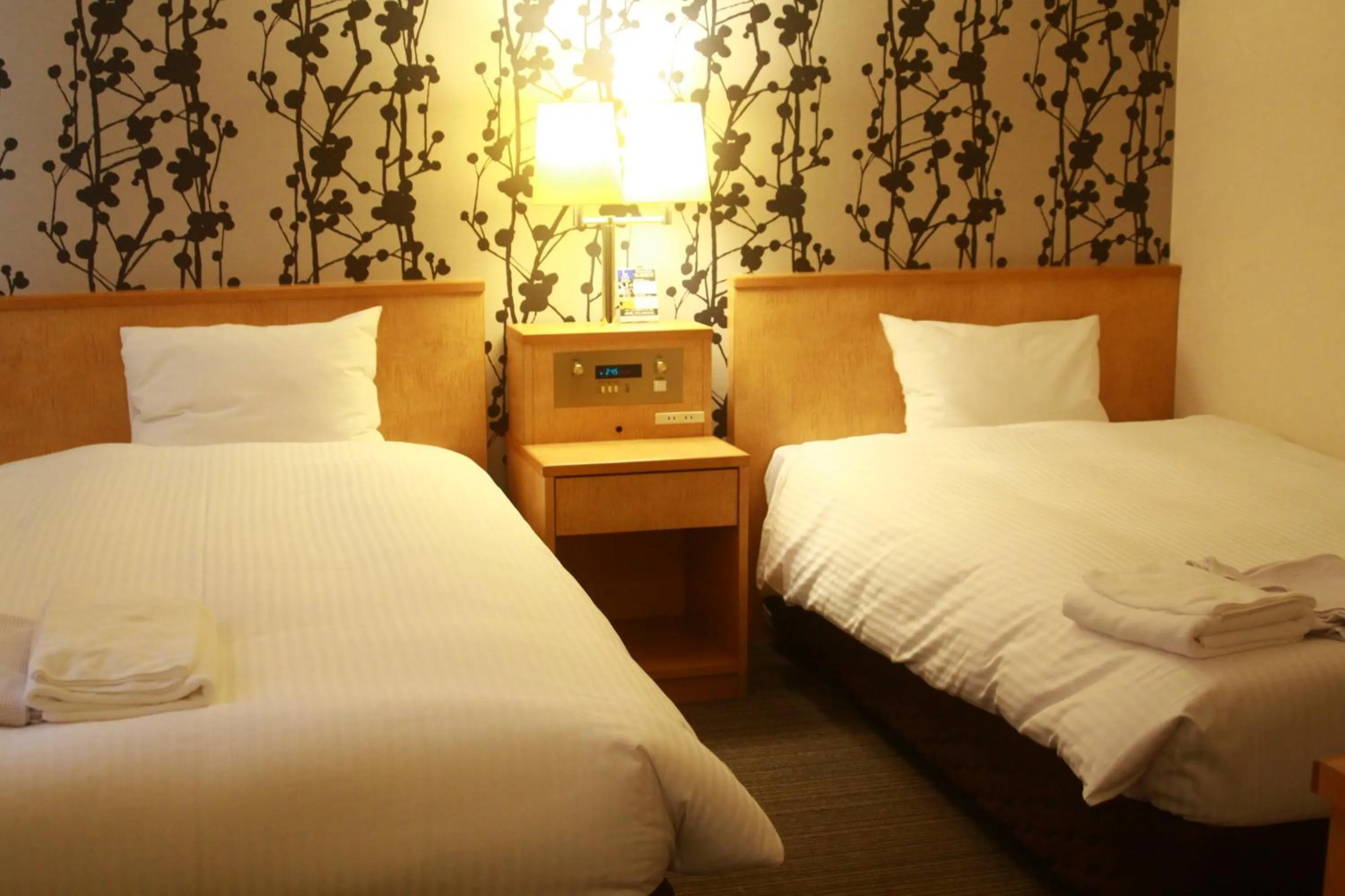 Twin Room - single occupancy - Non-Smoking in Hotel Premium Green Sovereign