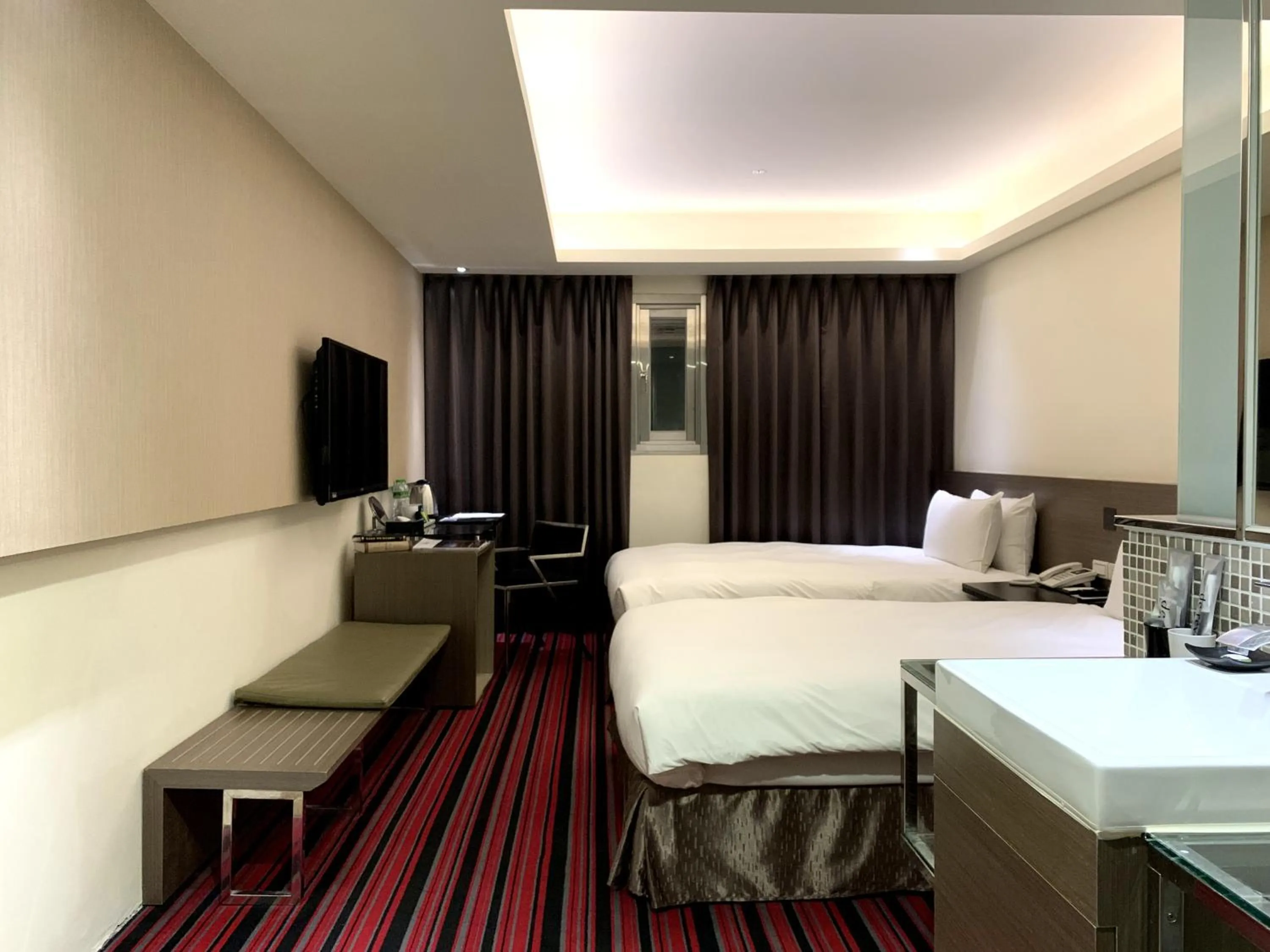 No Windows Economy Twin Room in de rěve Express Hotel