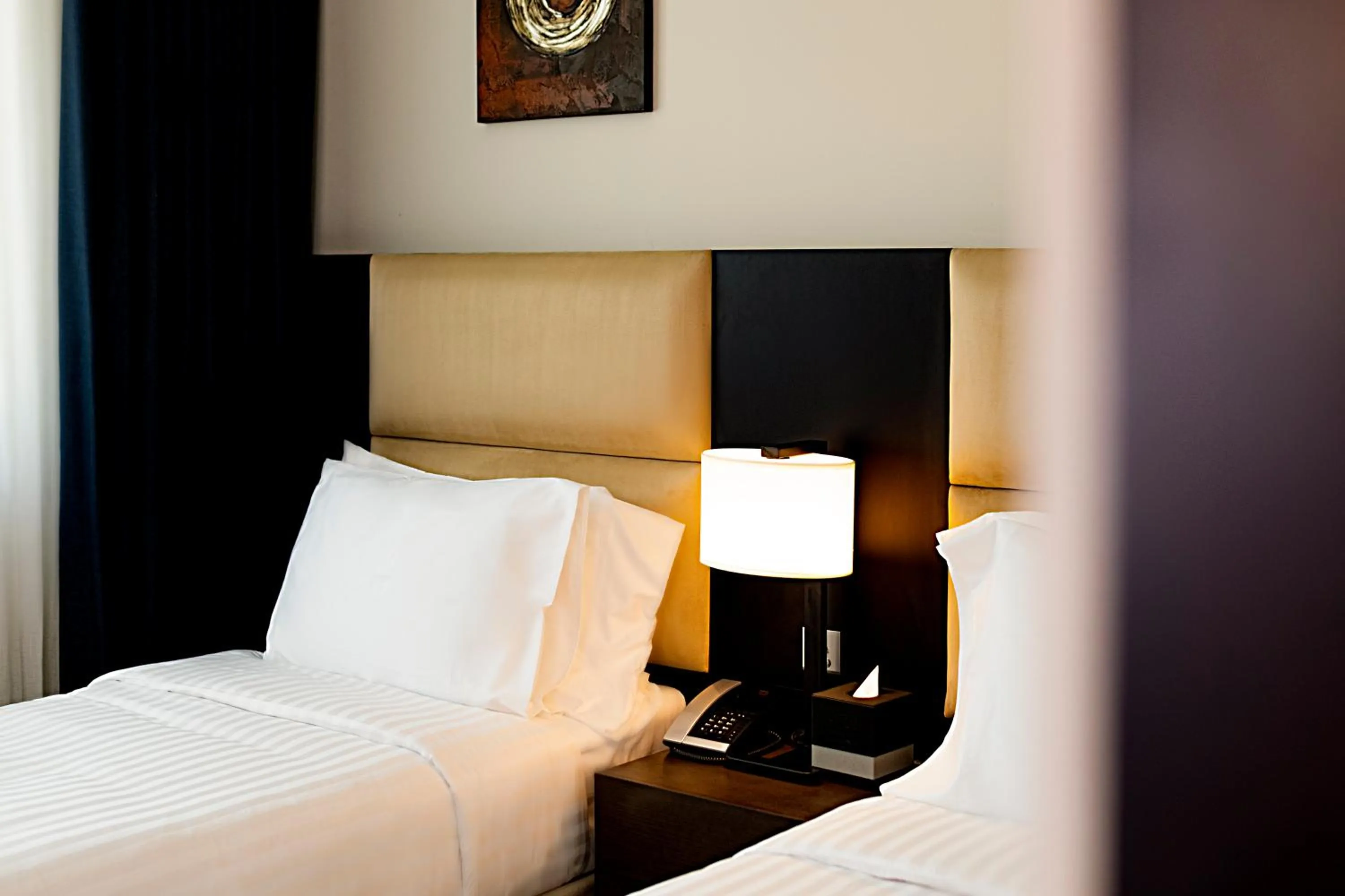 Deluxe Twin Room in Jannah Executive Hotel Apartments