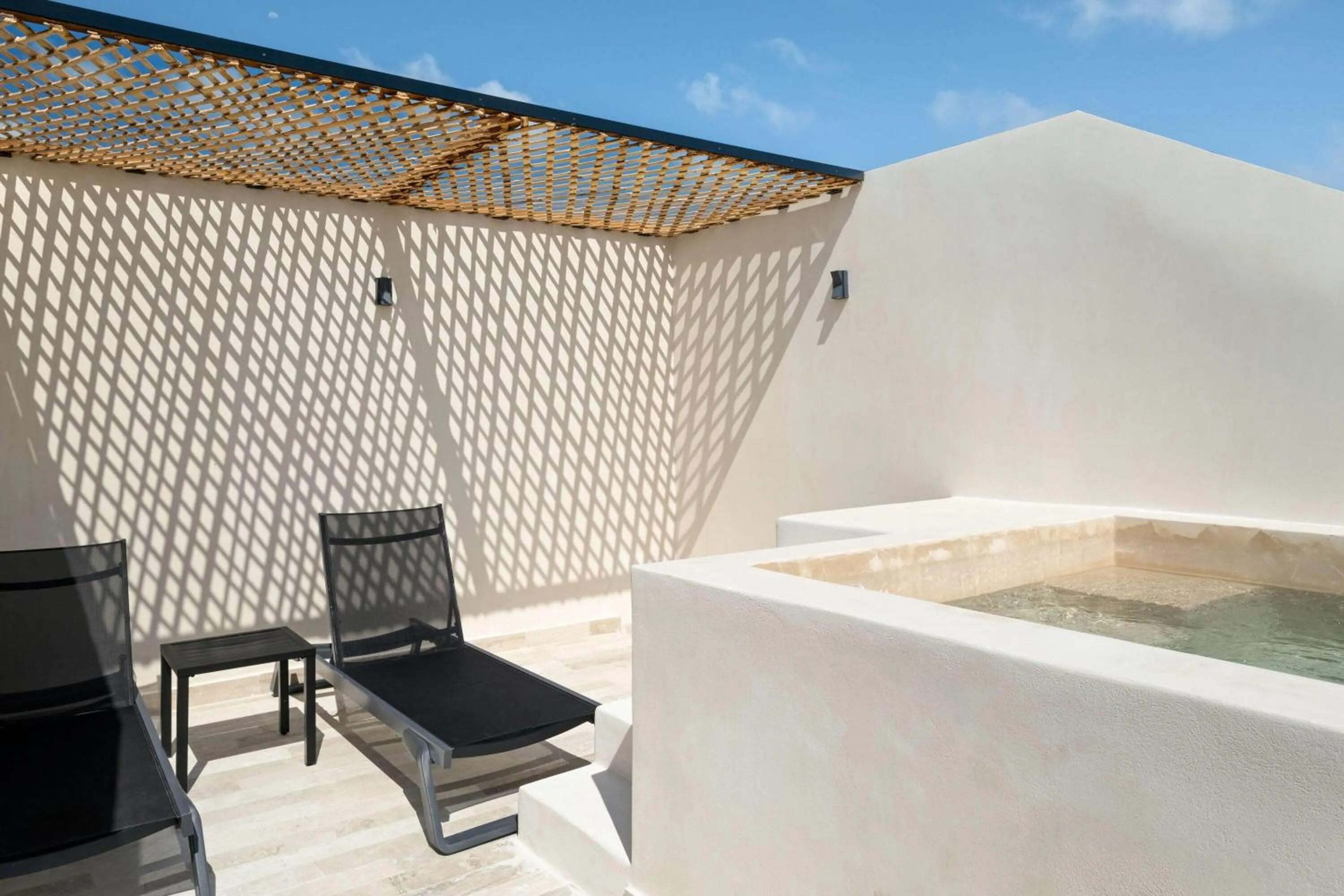 Standard Penthouse, 1 King Bed, Pool View, Non-Smoking in Wyndham Tulum