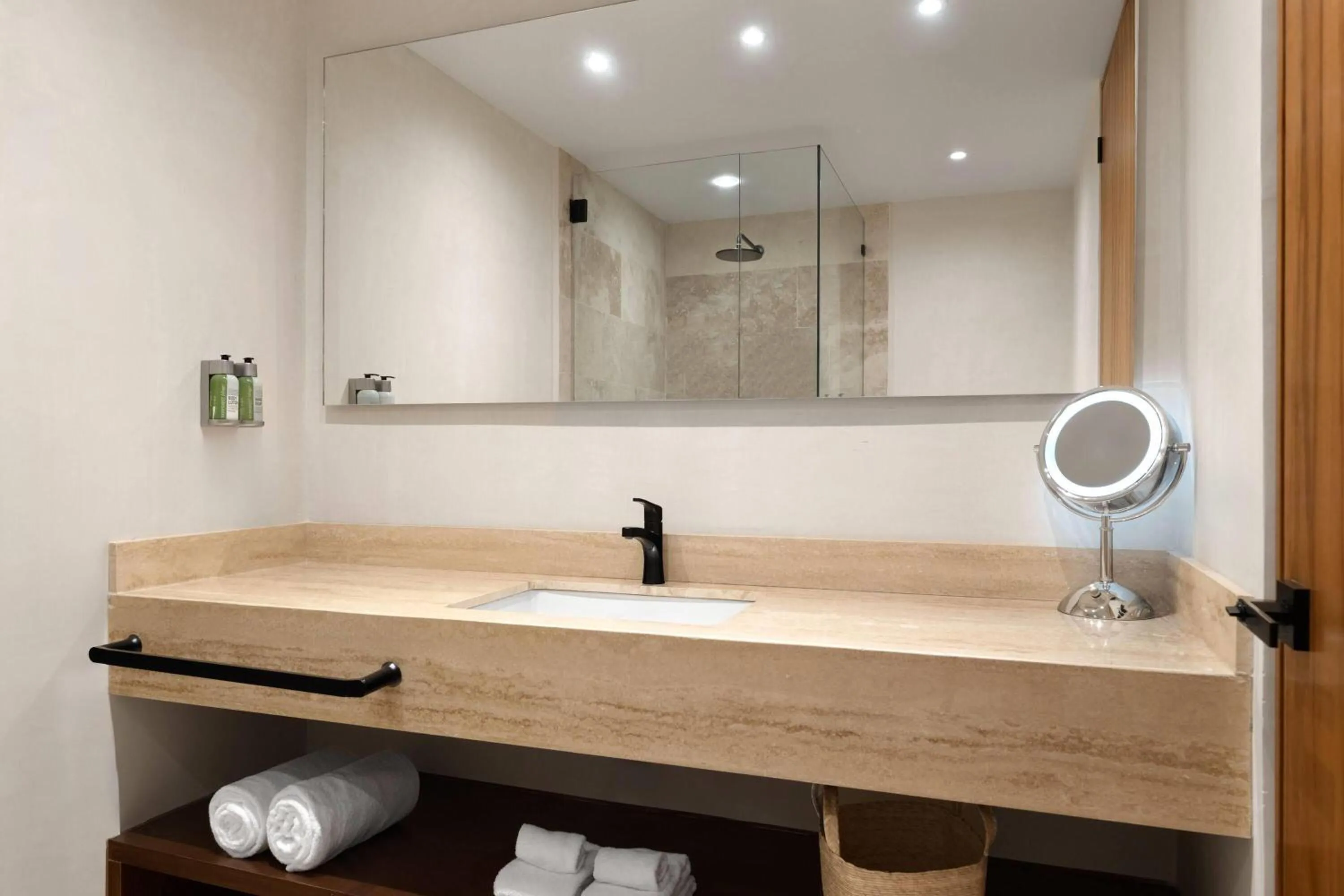 Standard Club Room, 2 Double Beds, Non-Smoking in Wyndham Tulum