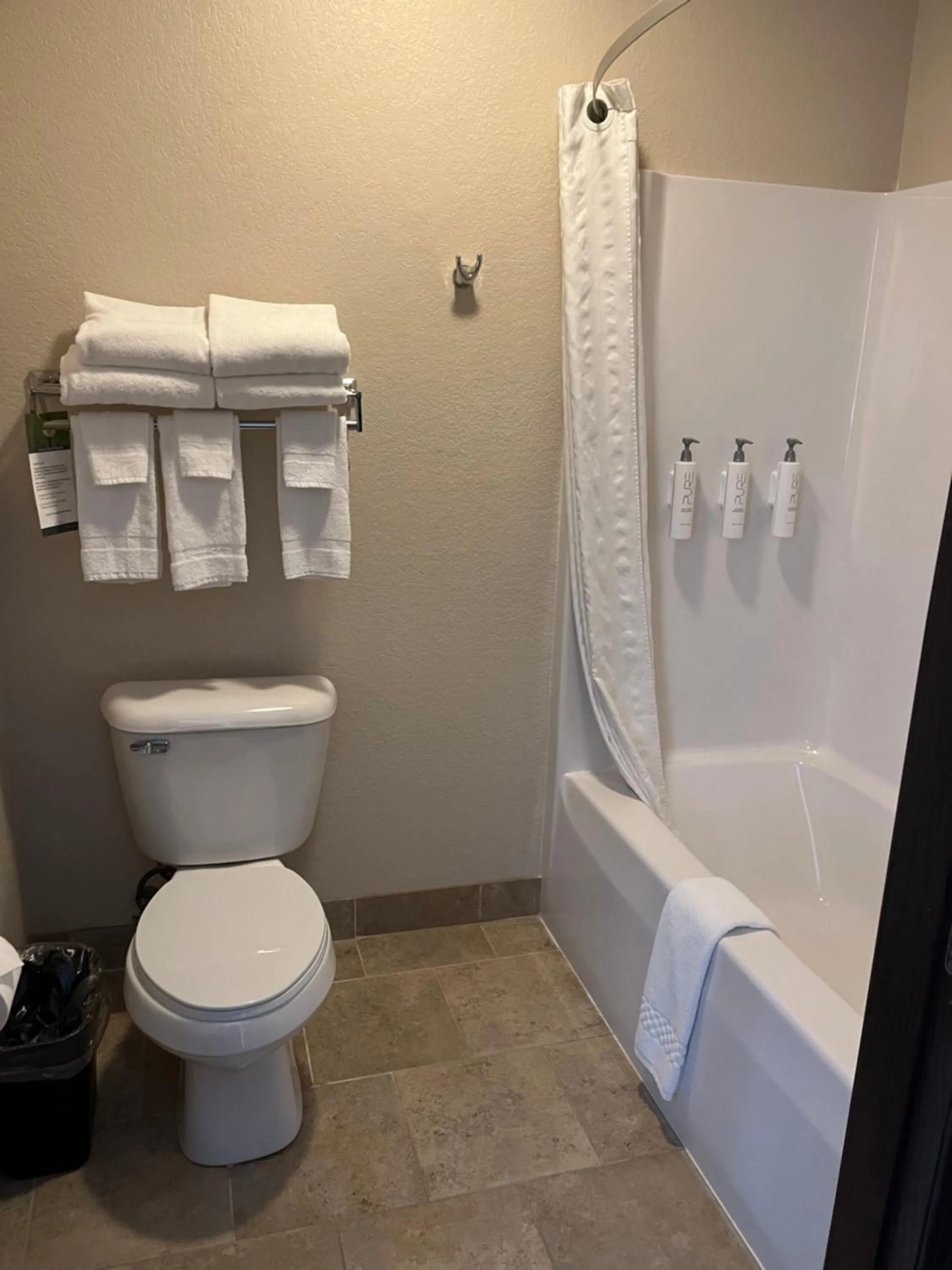 Family Suite in Cobblestone Inn & Suites - Denison | Oak Ridge