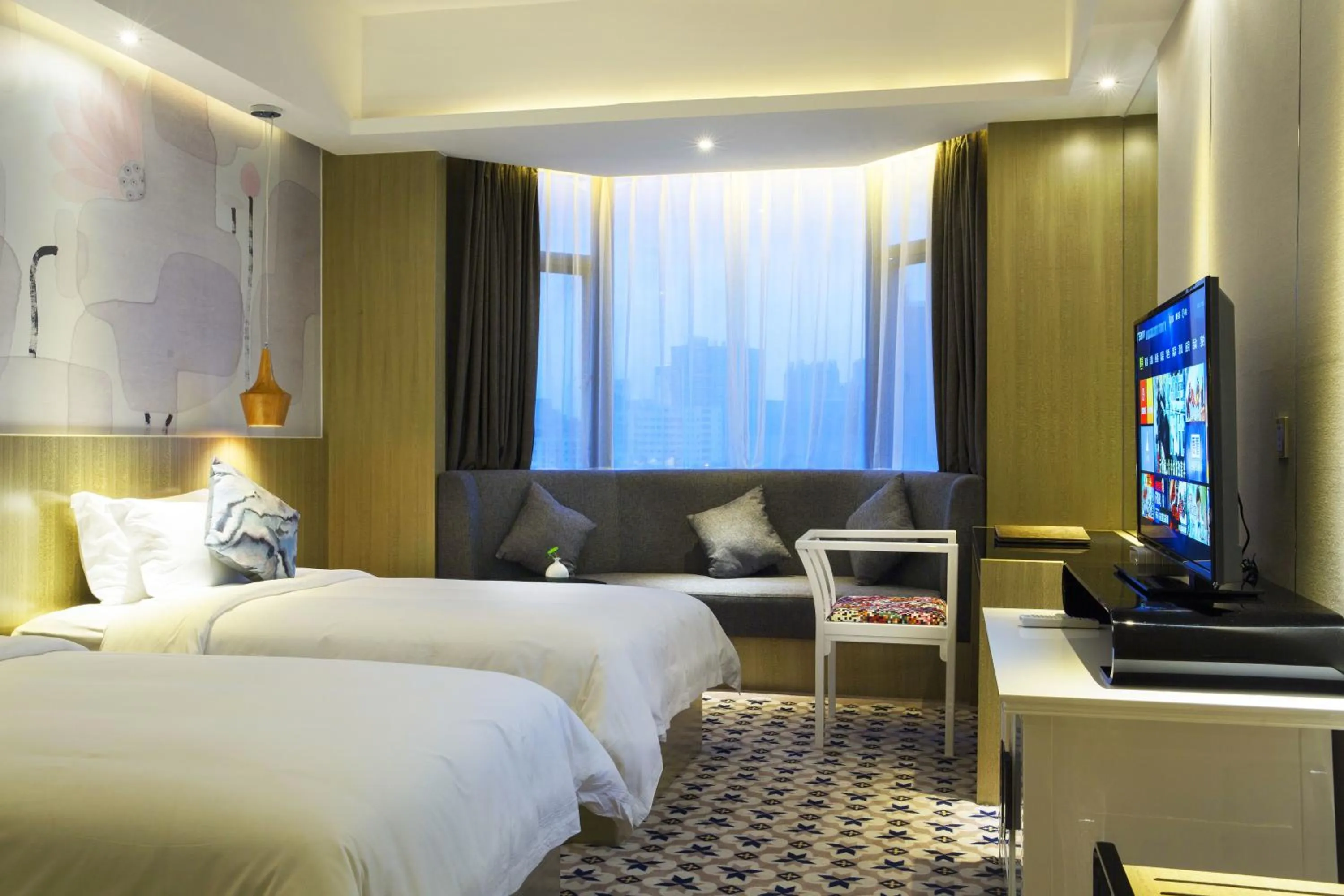 Superior Twin Room in Paco Hotel Tianpingjia Metro Guangzhou