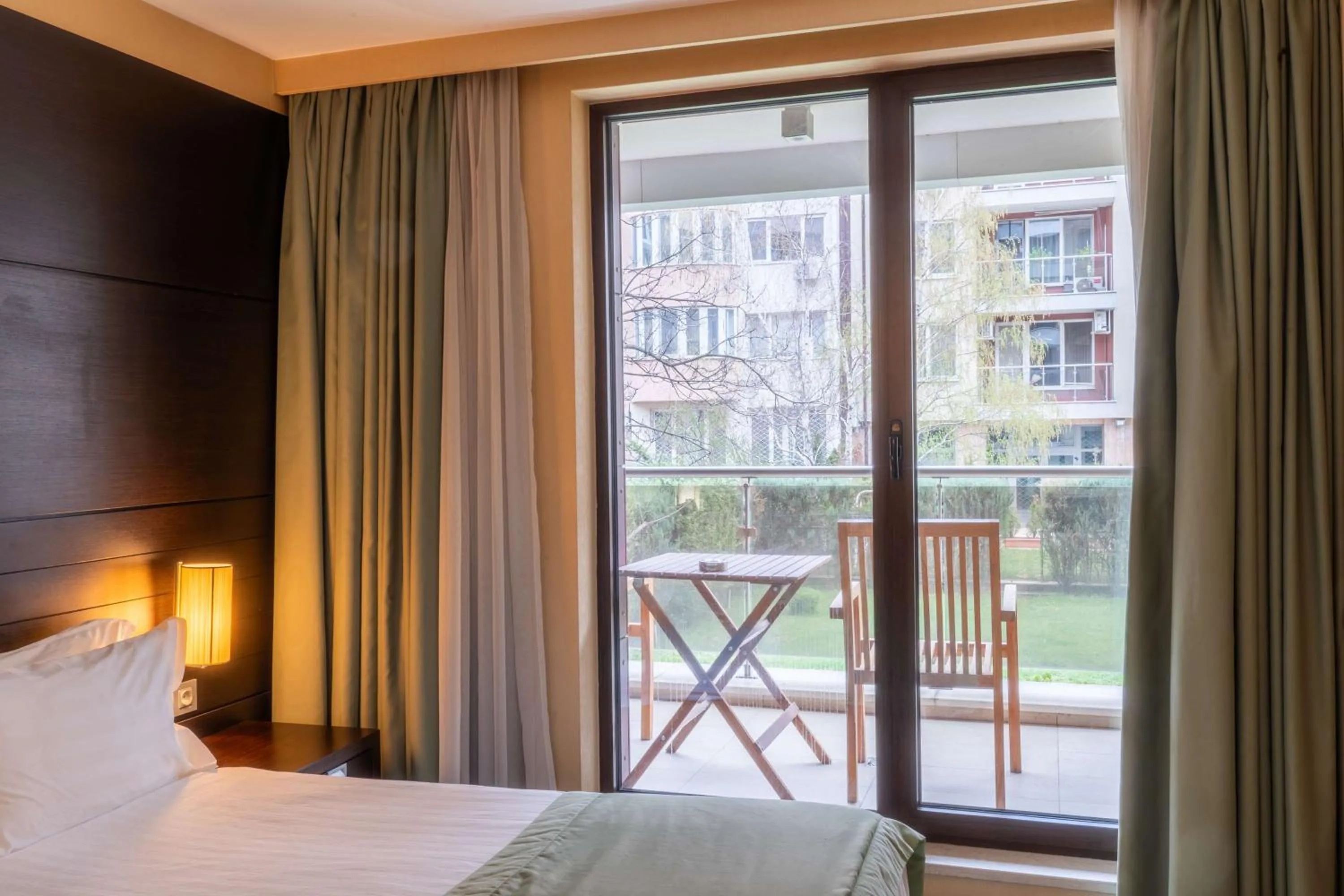 Studio with Queen Bed and Balcony - single occupancy in Best Western Plus Olives City Hotel - Free Pool & Parking