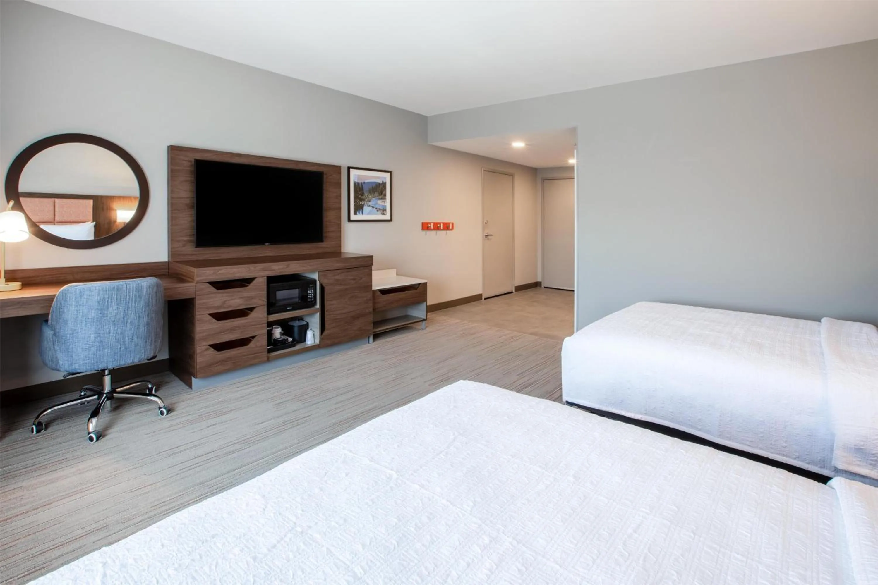 Queen Room with Two Queen Beds in Hampton Inn & Suites La Grande, Or