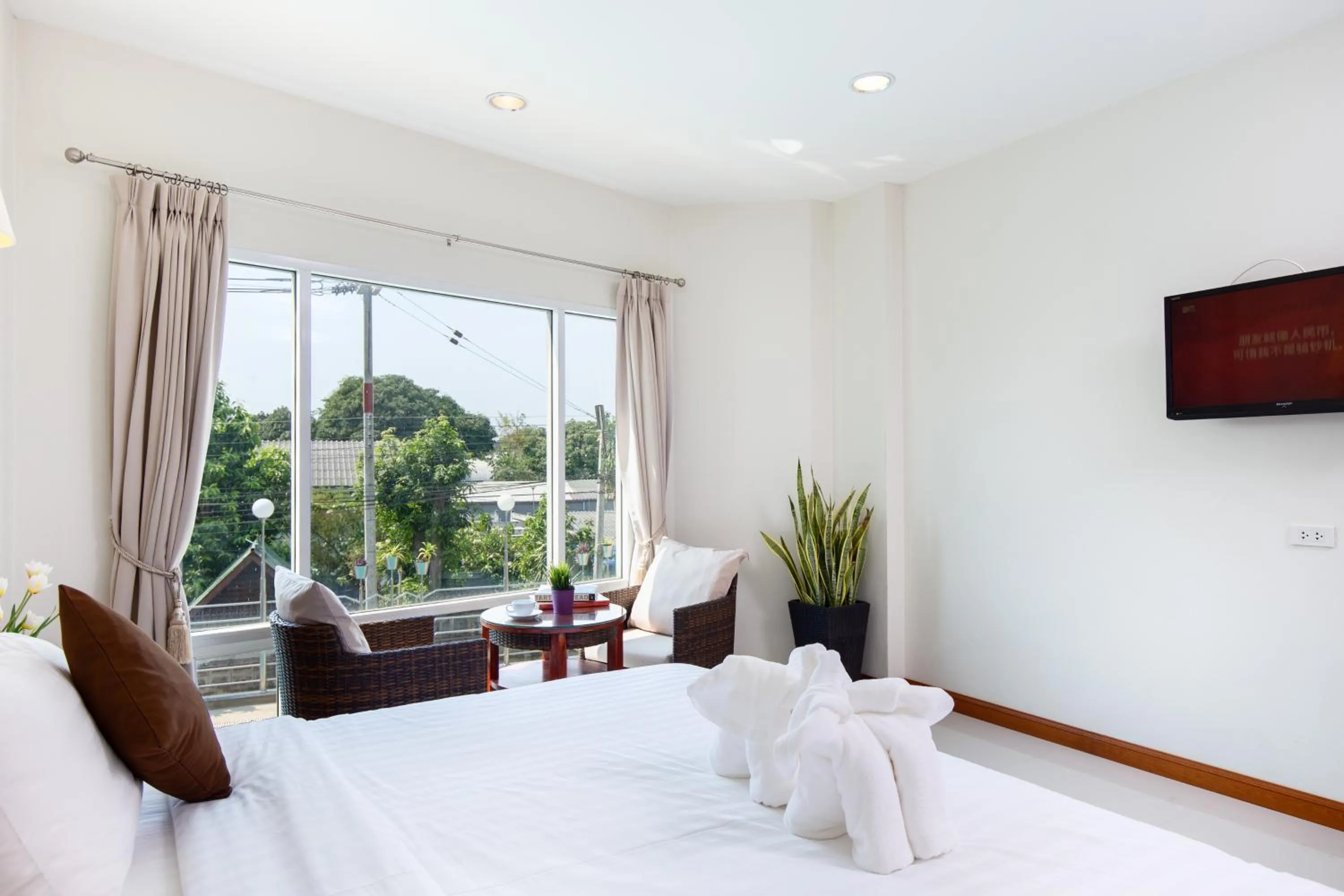 Superior Double Room in Kanchanaburi City Hotel