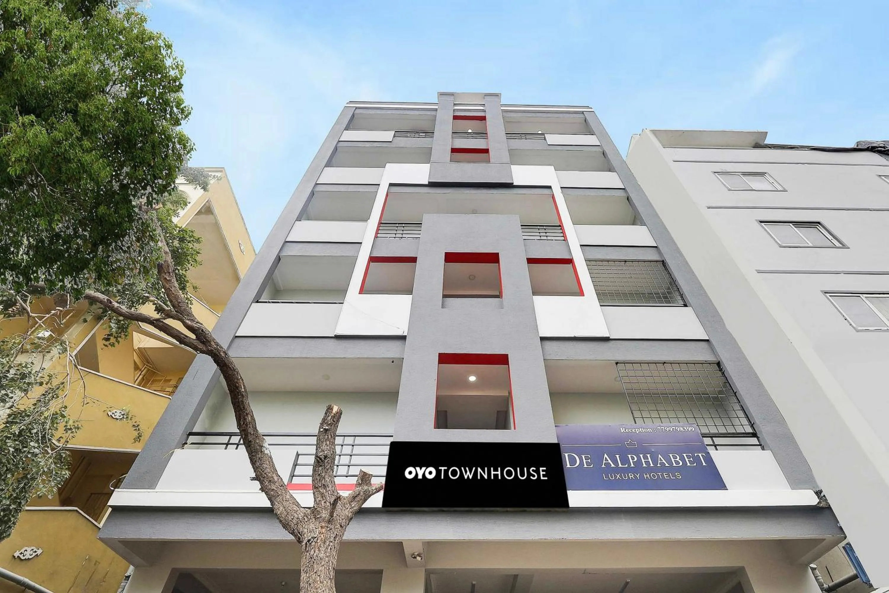 Super Townhouse De Alphabet Kukatpally Near Nexus Mall
