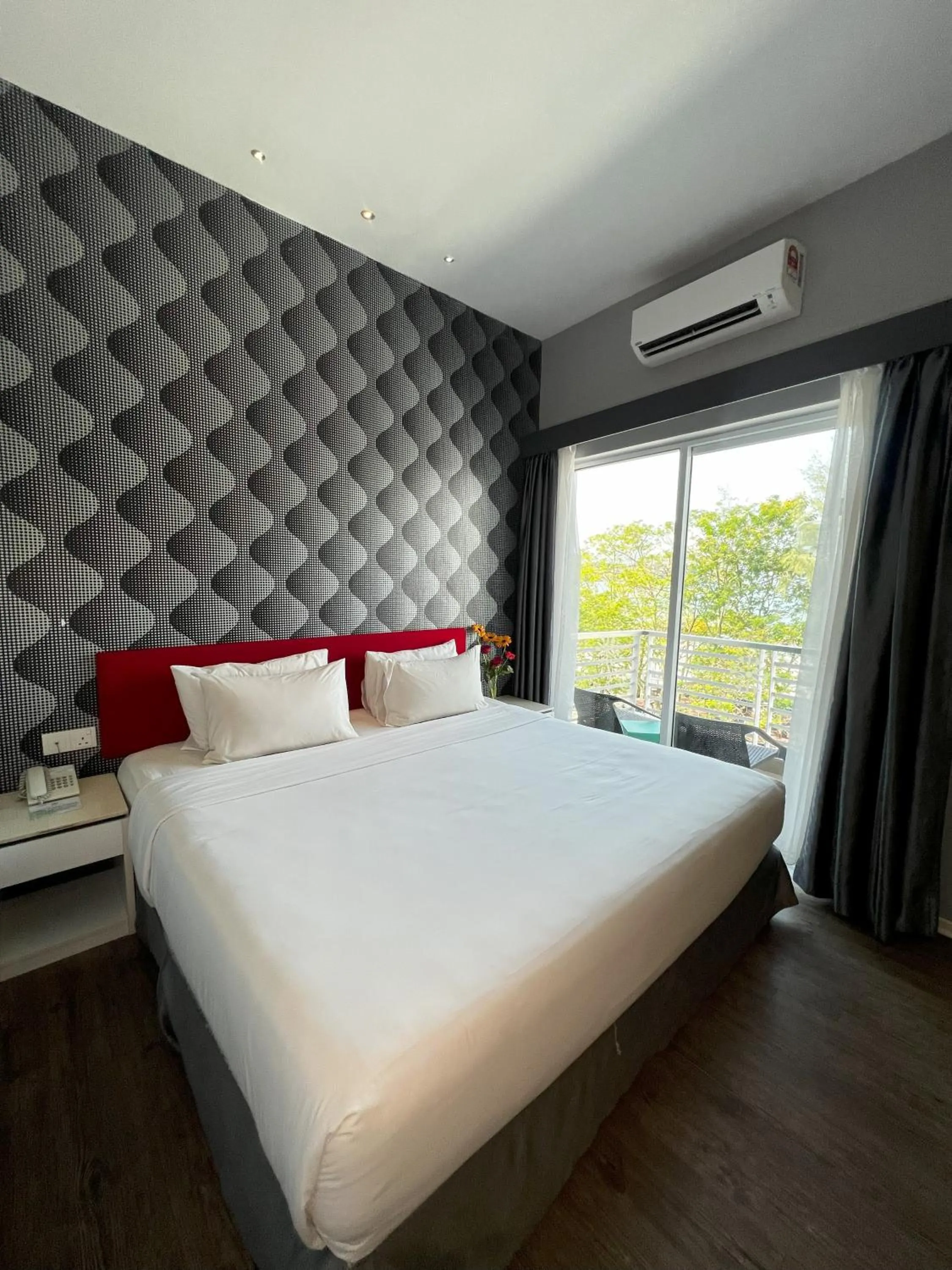 Deluxe King Room Beach Facing in Cenang Plaza Beach Hotel