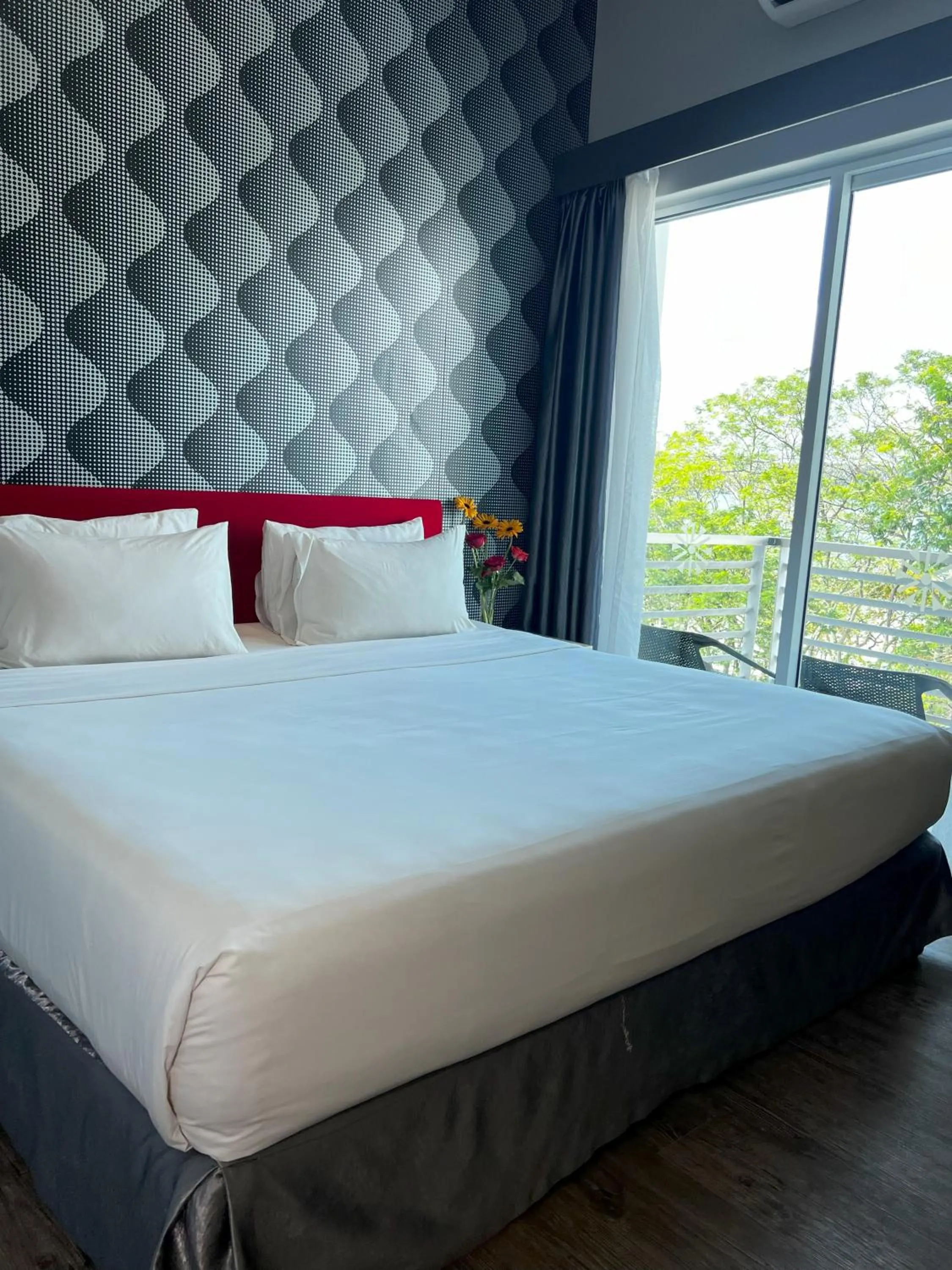 Standard King Room Beach Facing in Cenang Plaza Beach Hotel