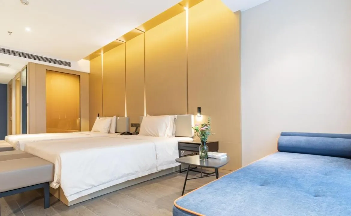 Atour Hotel Wuhan Donghu Yuejiazui