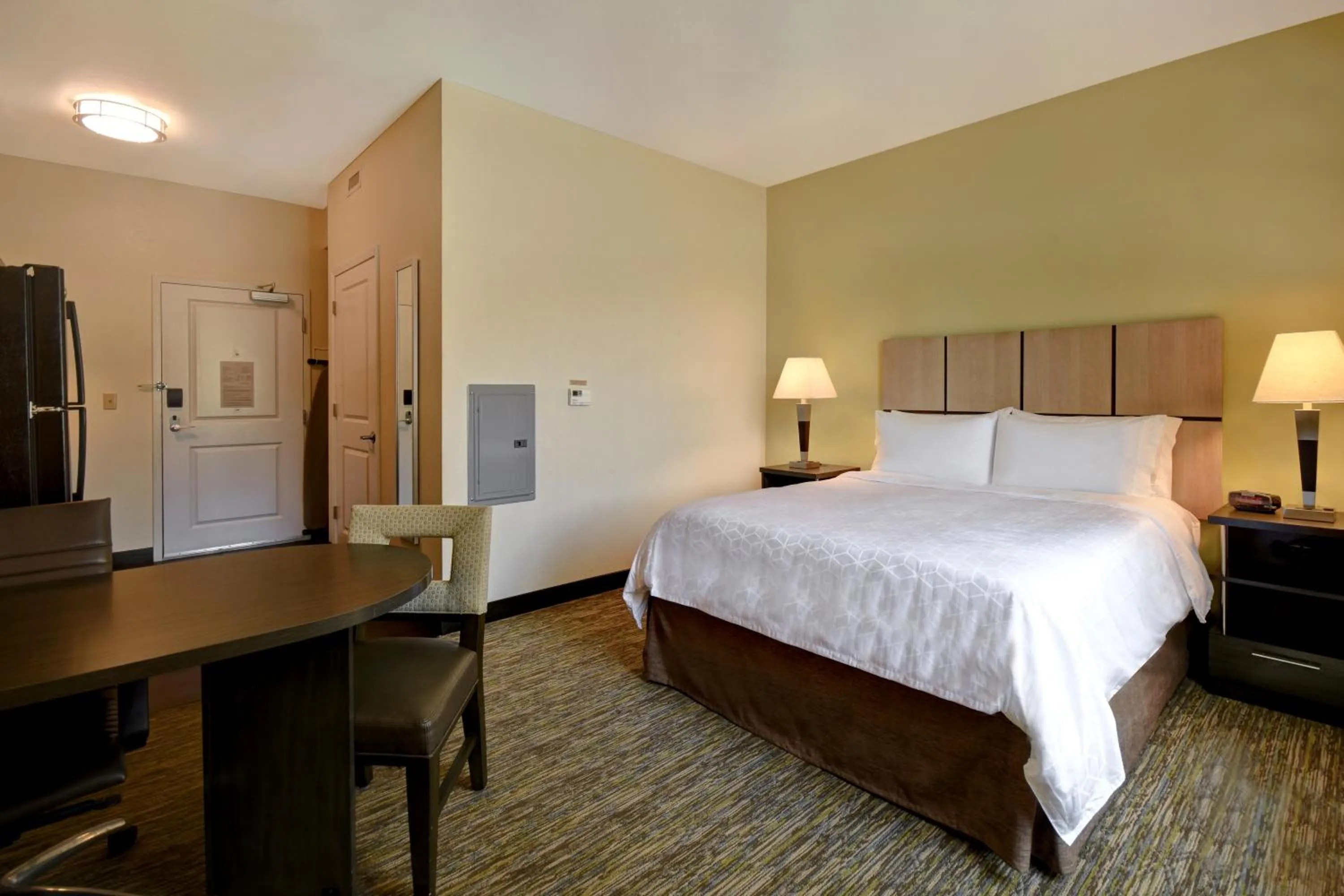 Studio Queen Suite in Candlewood Suites St Clairsville Wheeling Area by IHG