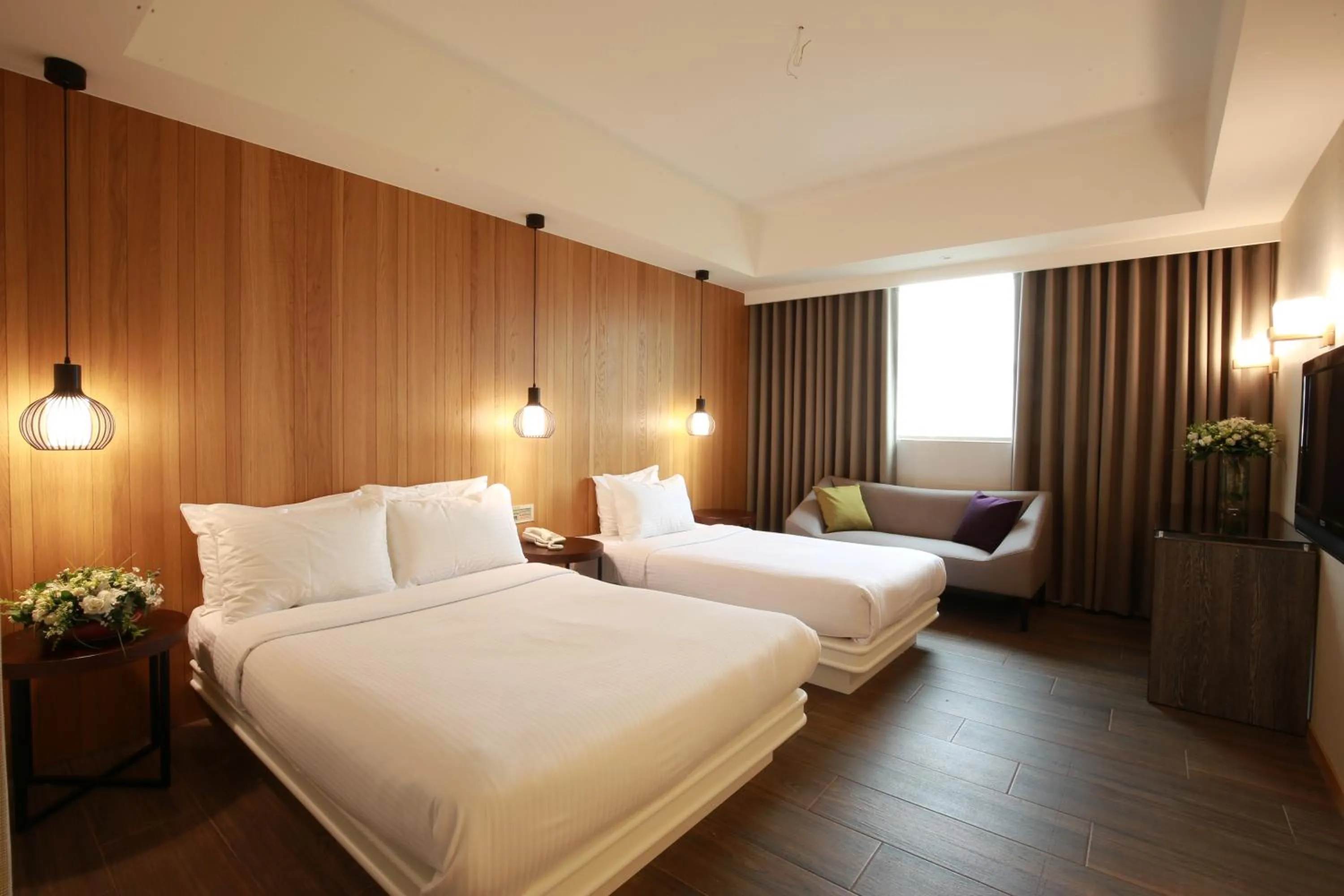 Deluxe Twin Room in Highness Hotel