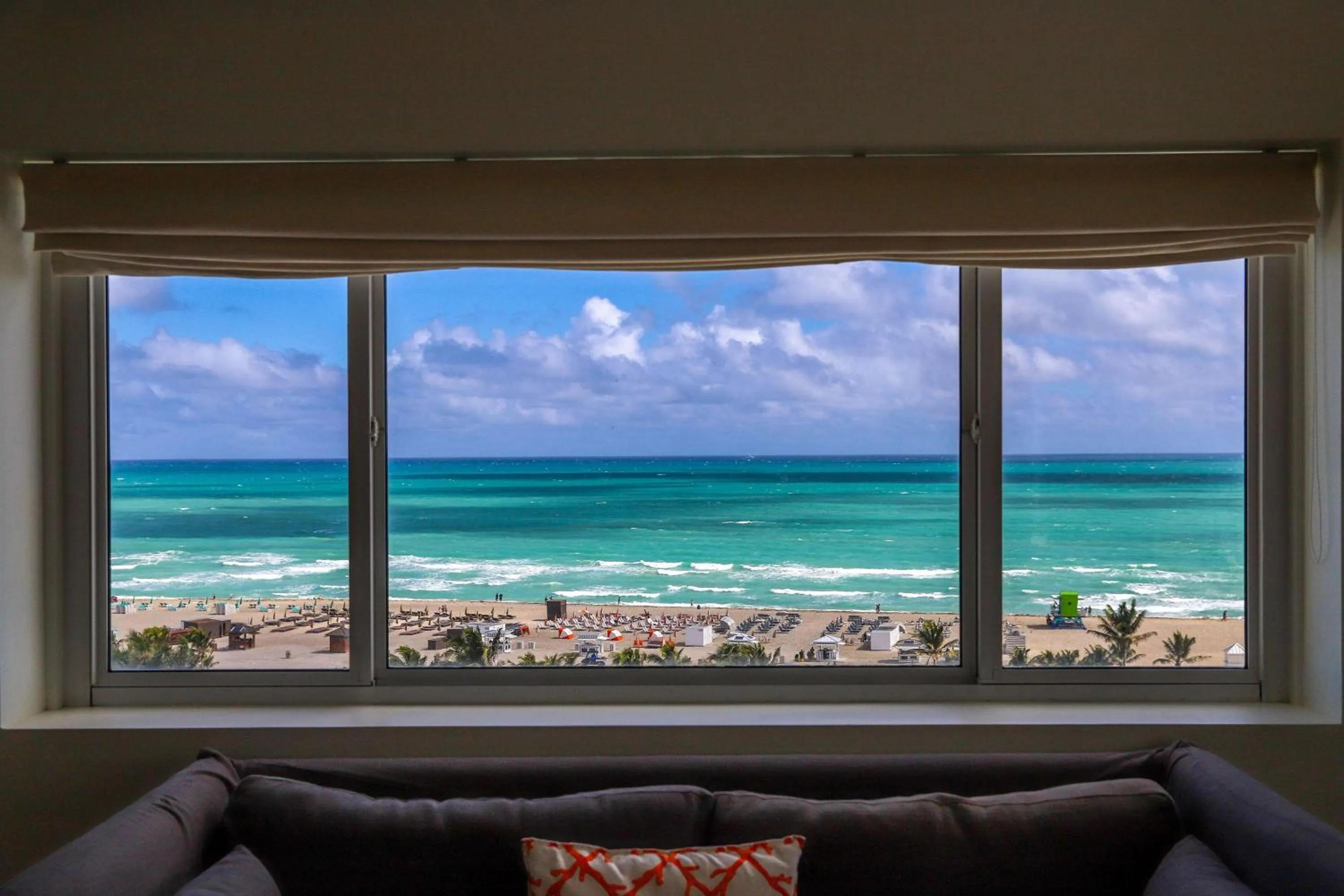 King Oceanfront Studio Suite - single occupancy in Nautilus Sonesta Miami Beach