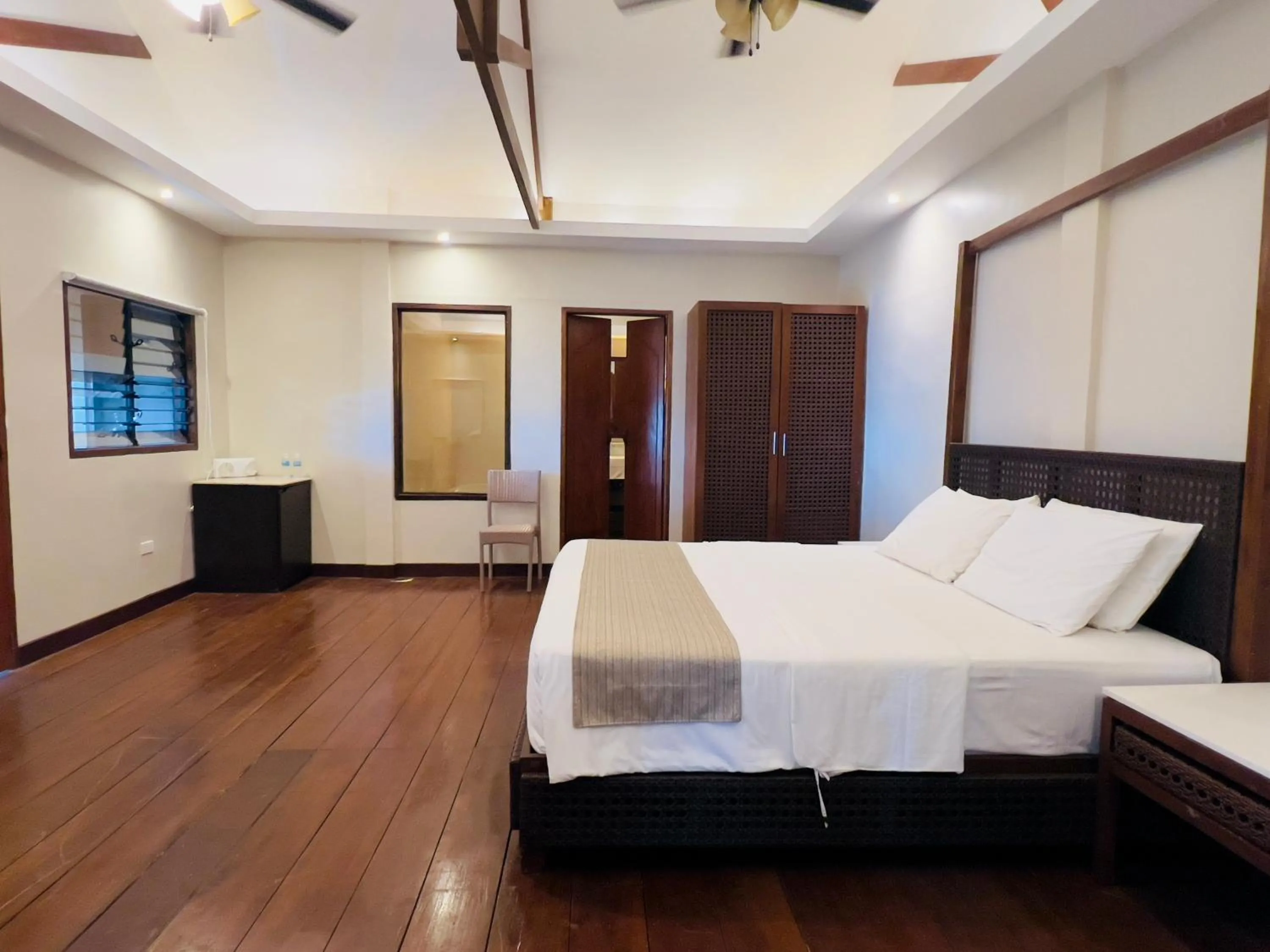 Villa with Sea View in Alam Indah Beach Resort Busuanga
