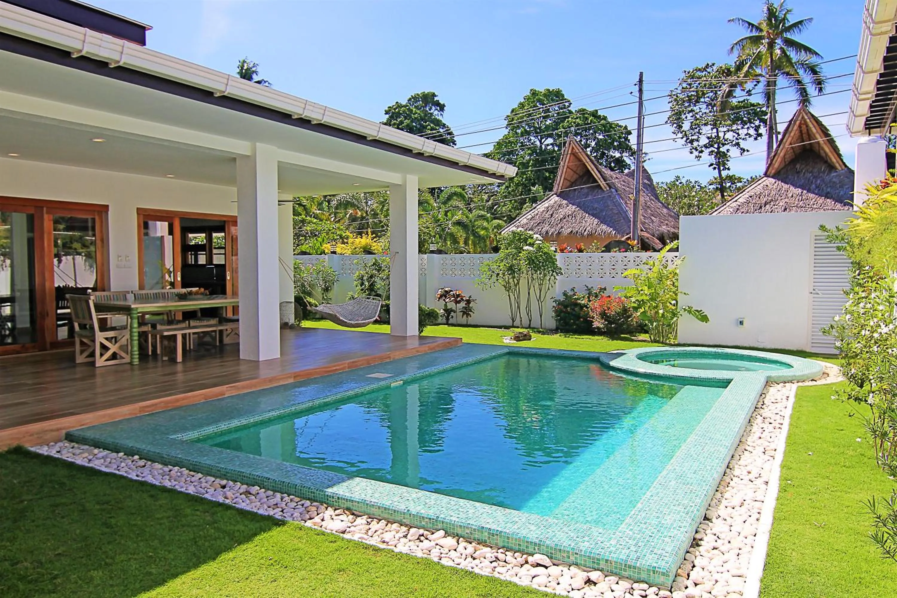 Premium Three Bedroom Villa  in Vida Homes Condo Resort