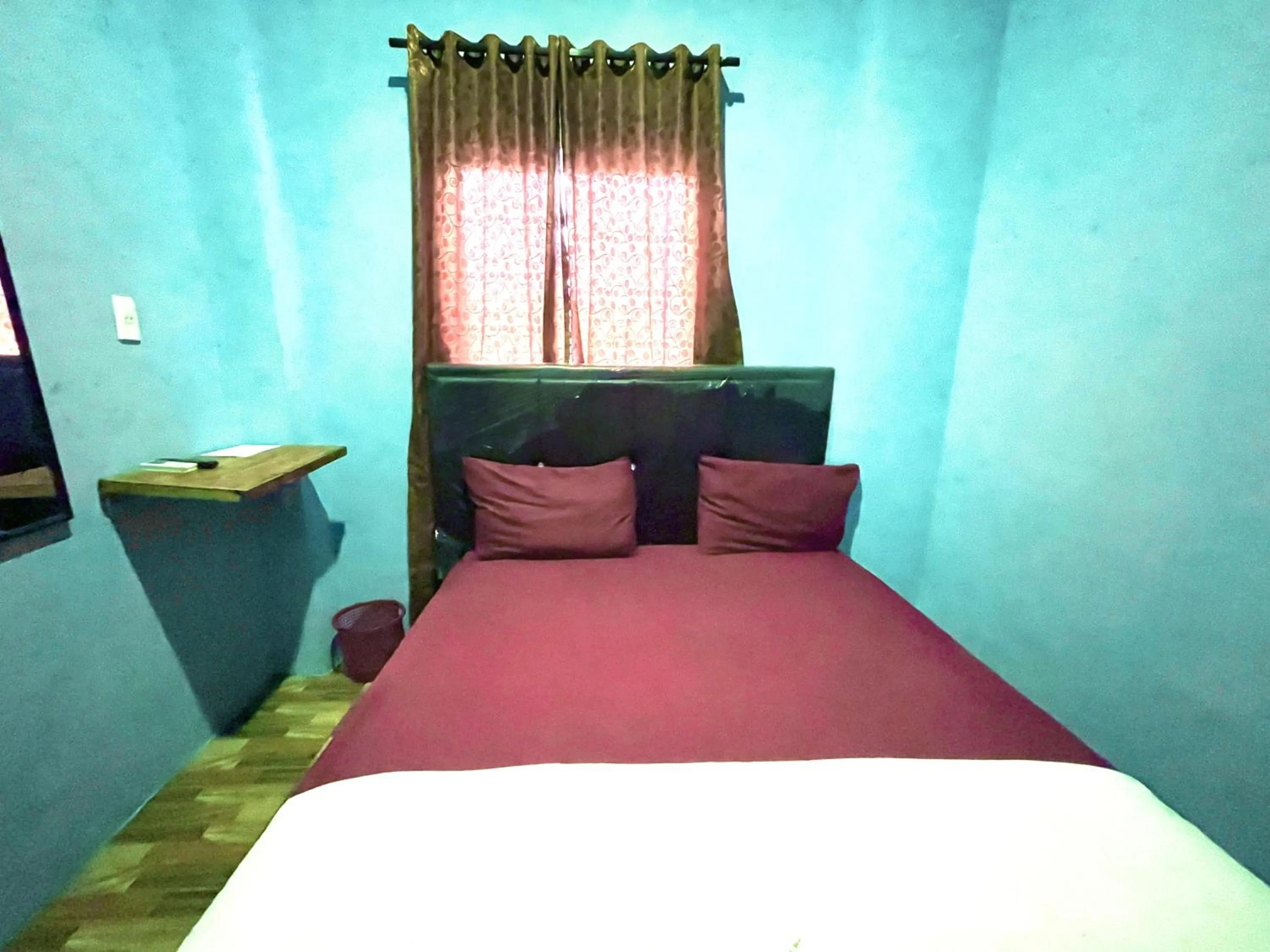 Standard Double Room in Faster Inn 2