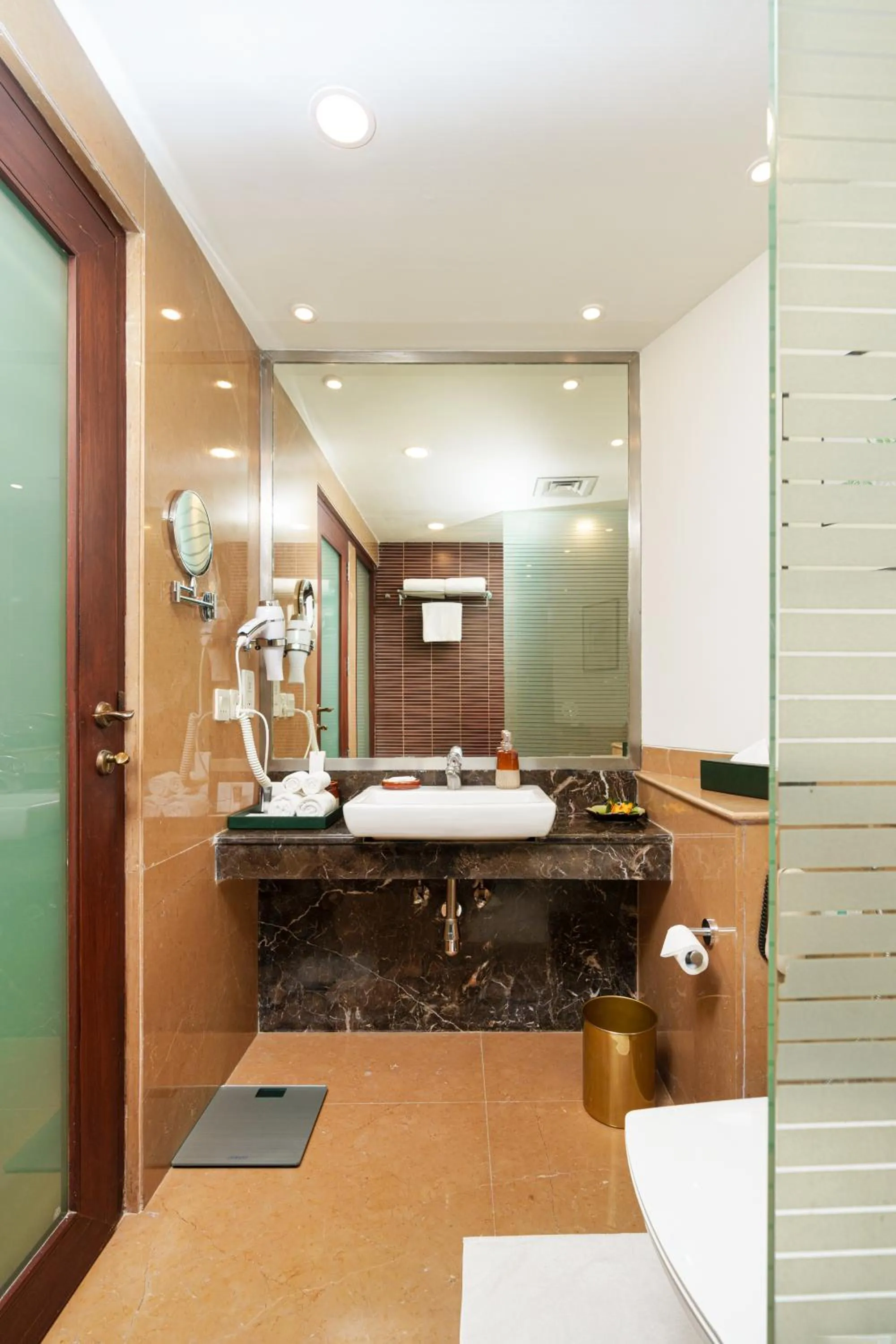 Premium Room with Balcony in DLF Club 5