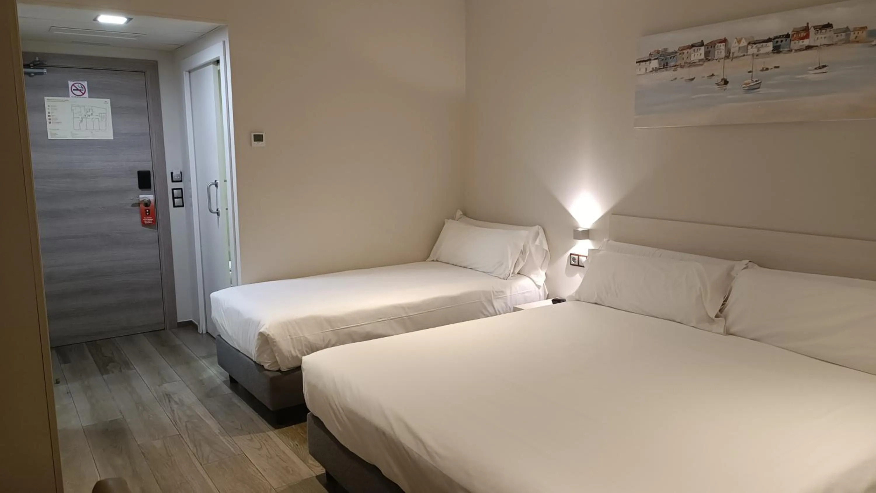 Triple Room in Hotel Centre Reus