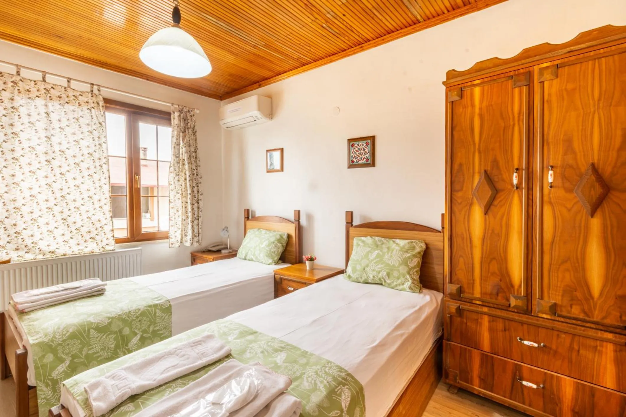 Deluxe Twin Room in İznik Seyir Otel