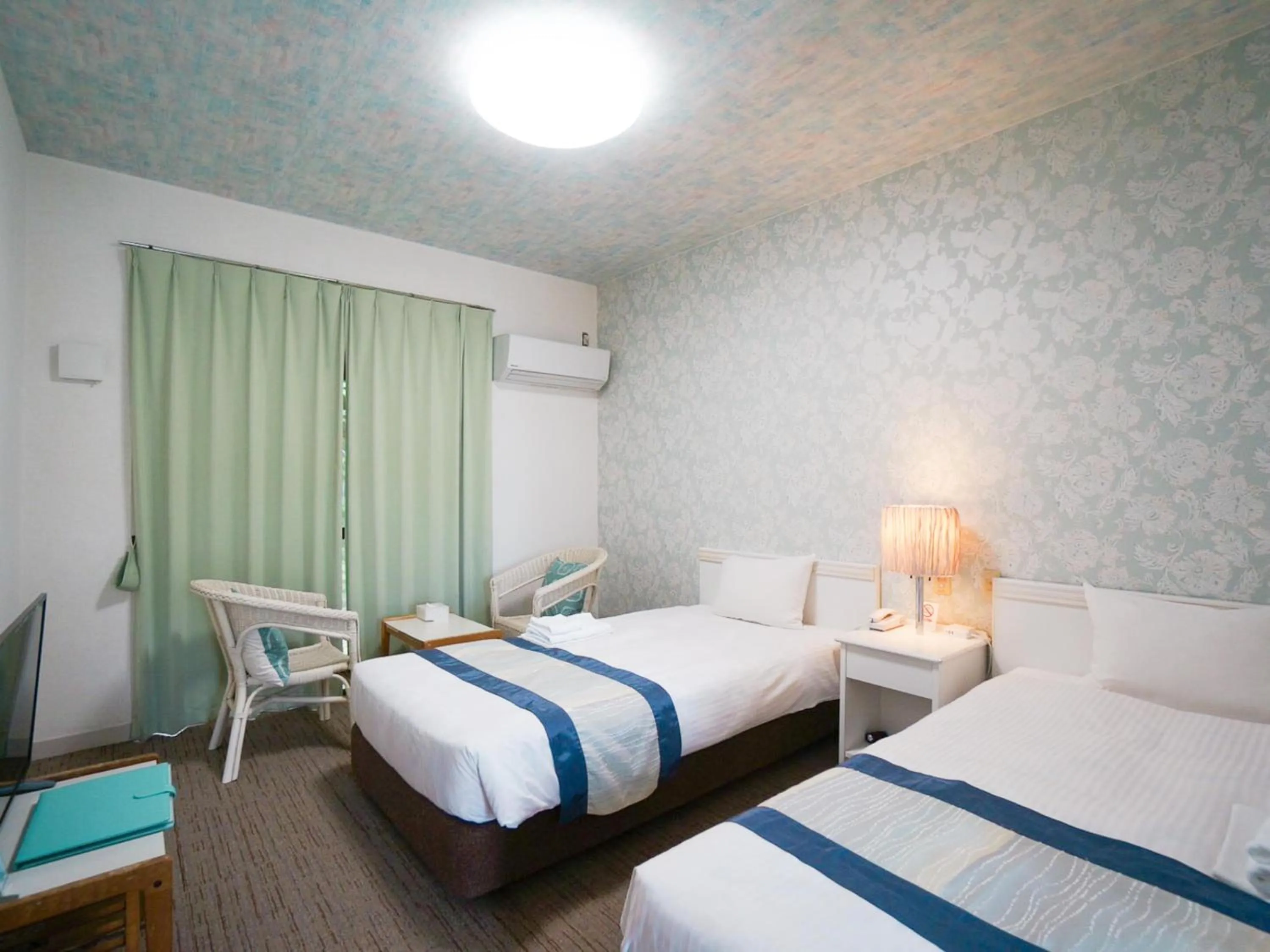 Twin Room - single occupancy - Annex in Hotel Caretta