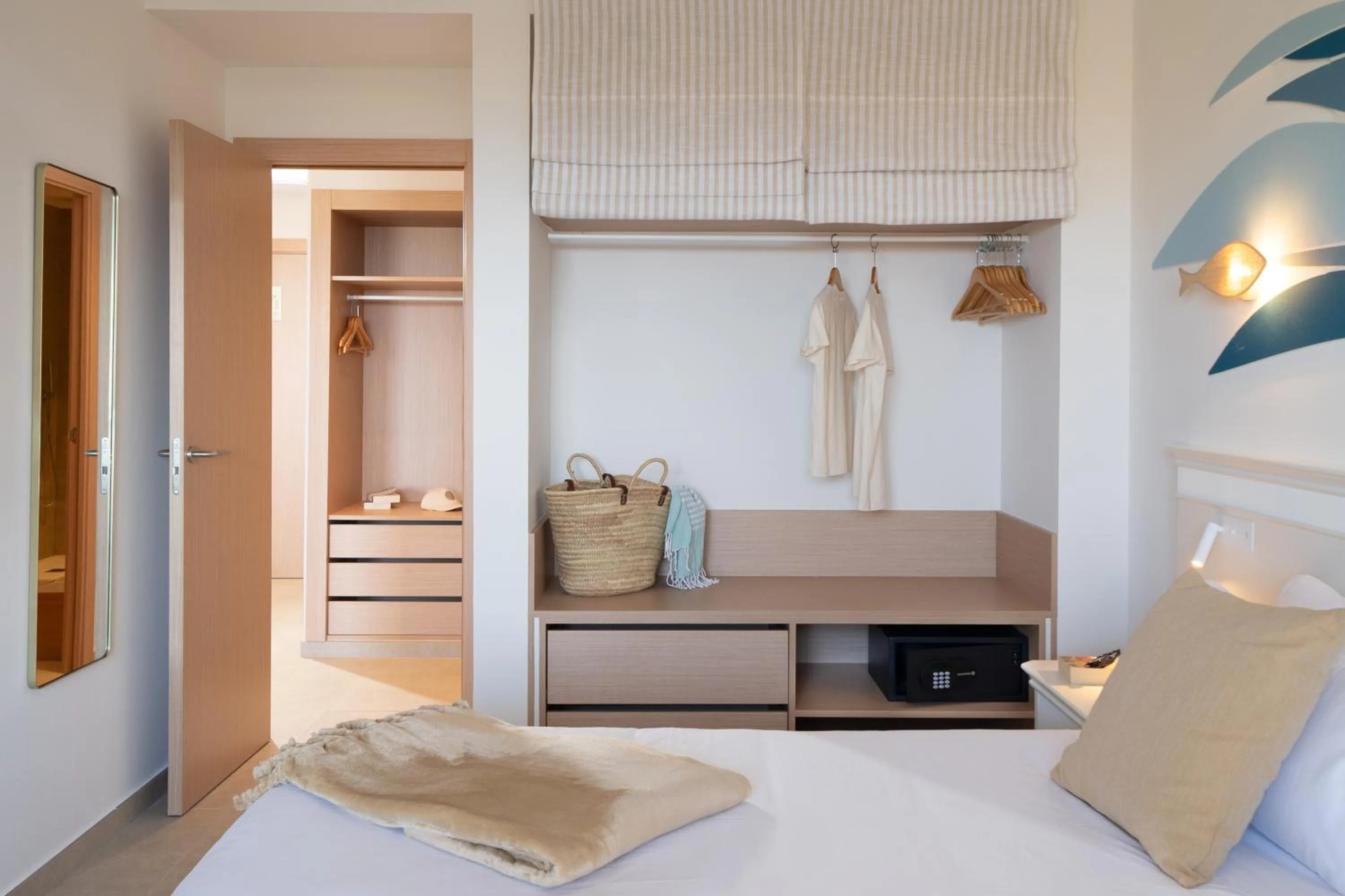  Suite Side Sea View in Iberostar Waves Gaviotas Park