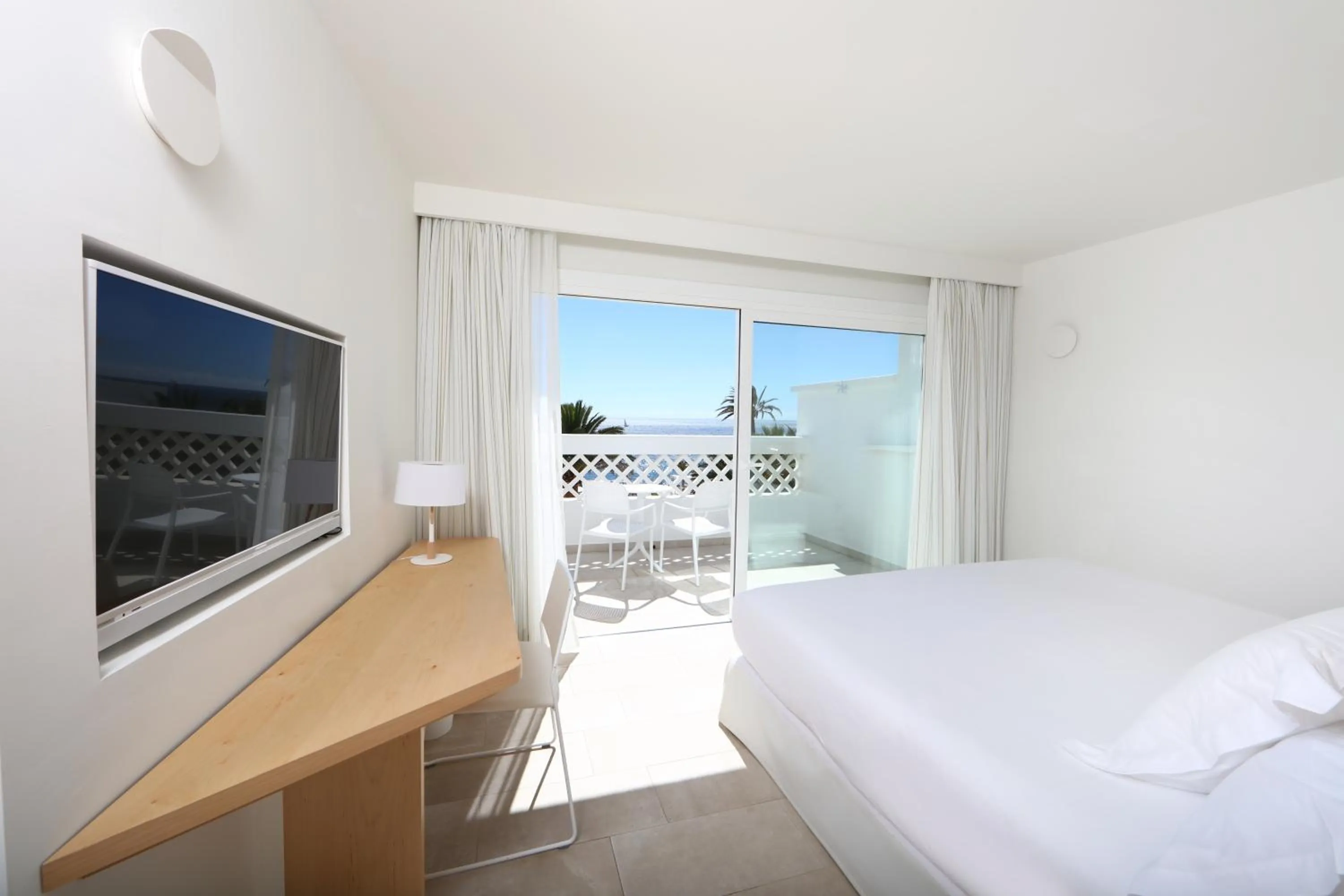 Star Prestige Junior Suite Side Sea View Single Use - single occupancy in Iberostar Selection Lanzarote Park