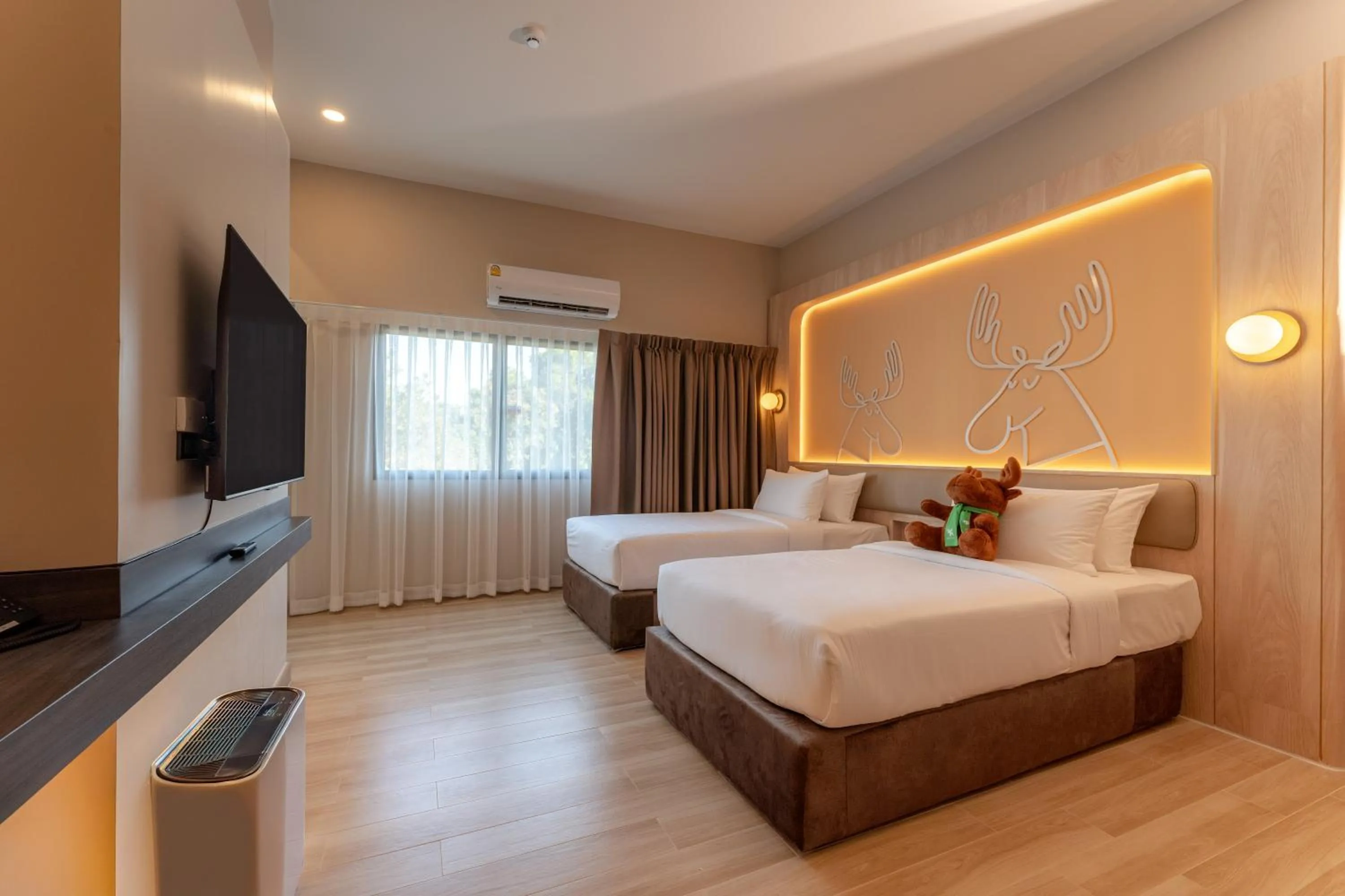 Superior Twin Room in Moose EASY Hotel