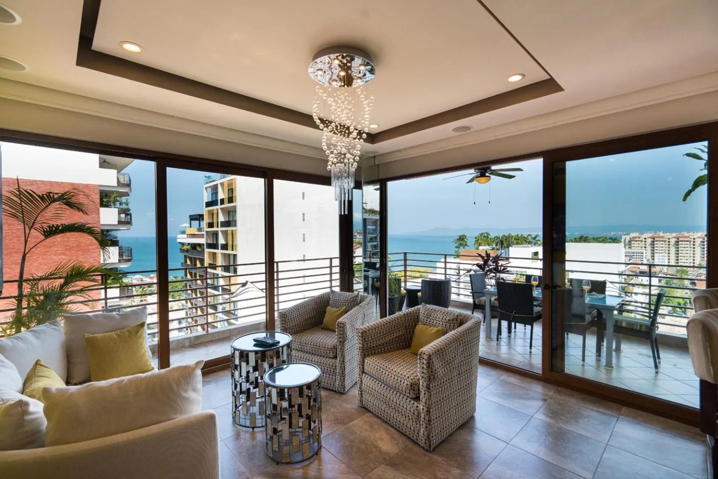 Corner Suite Sea View in Pinnacle Resorts 220