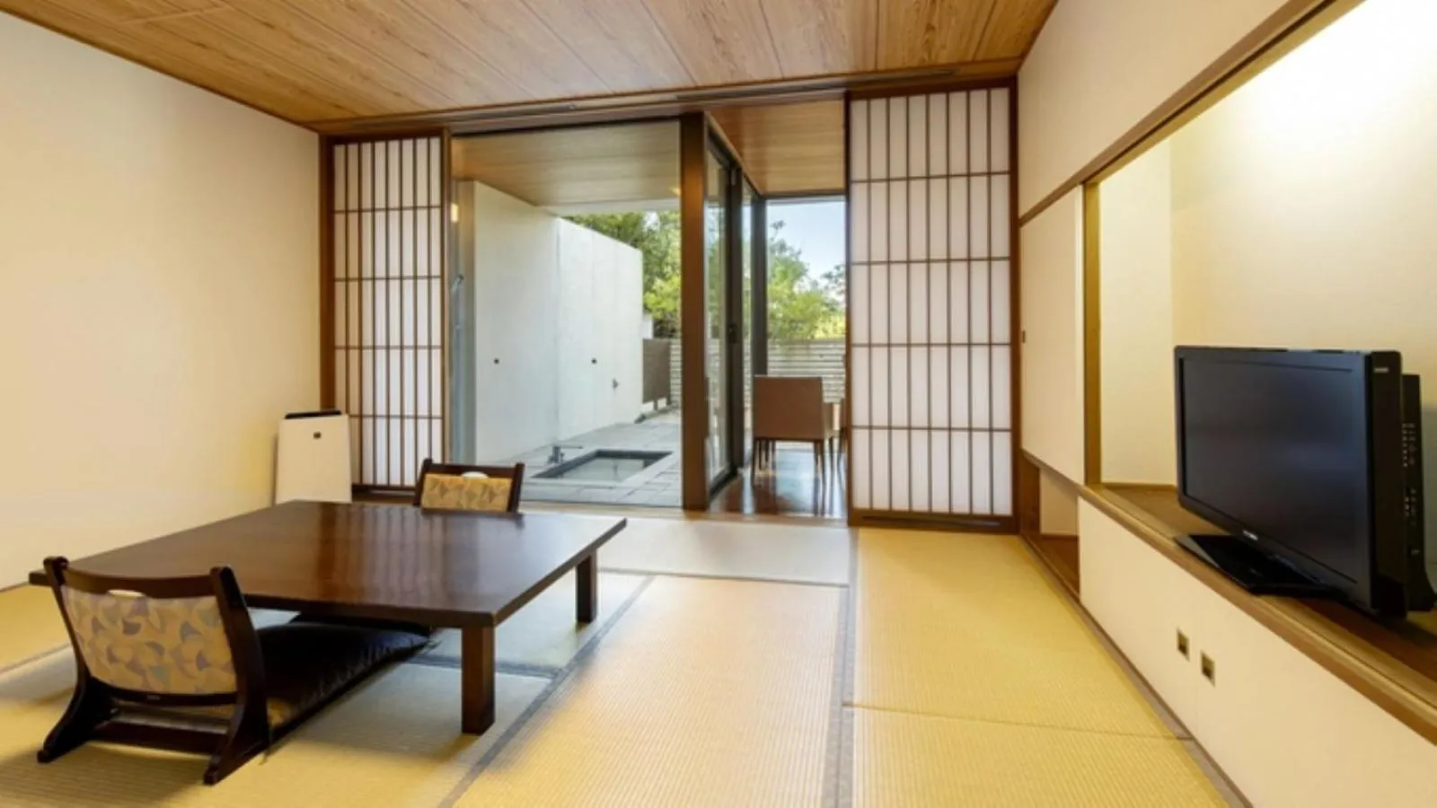 Suite with Spa Bath in Kurhouse Shirahama