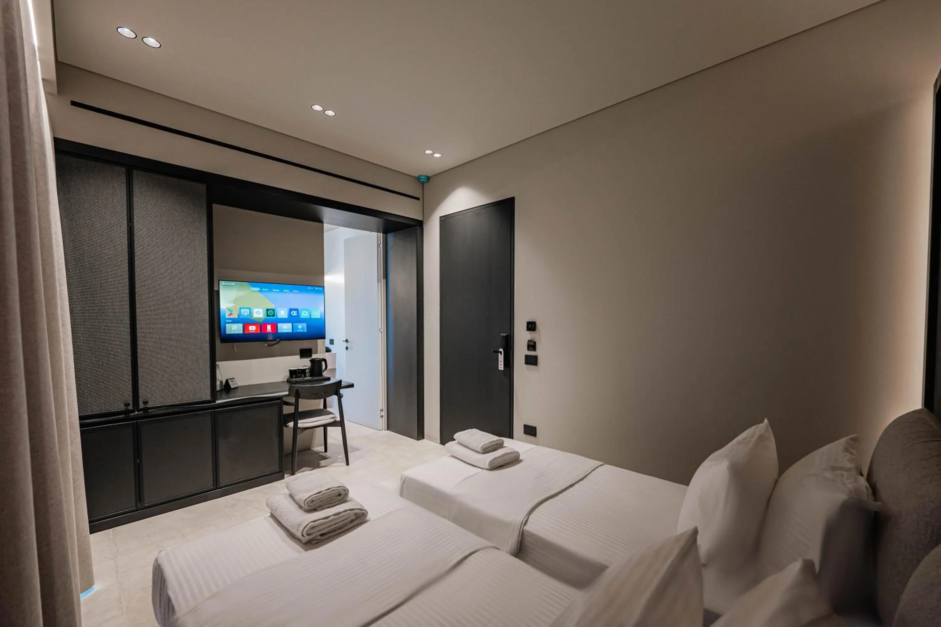 Twin Room Ground Floor No Balcony in Sondor Hotel