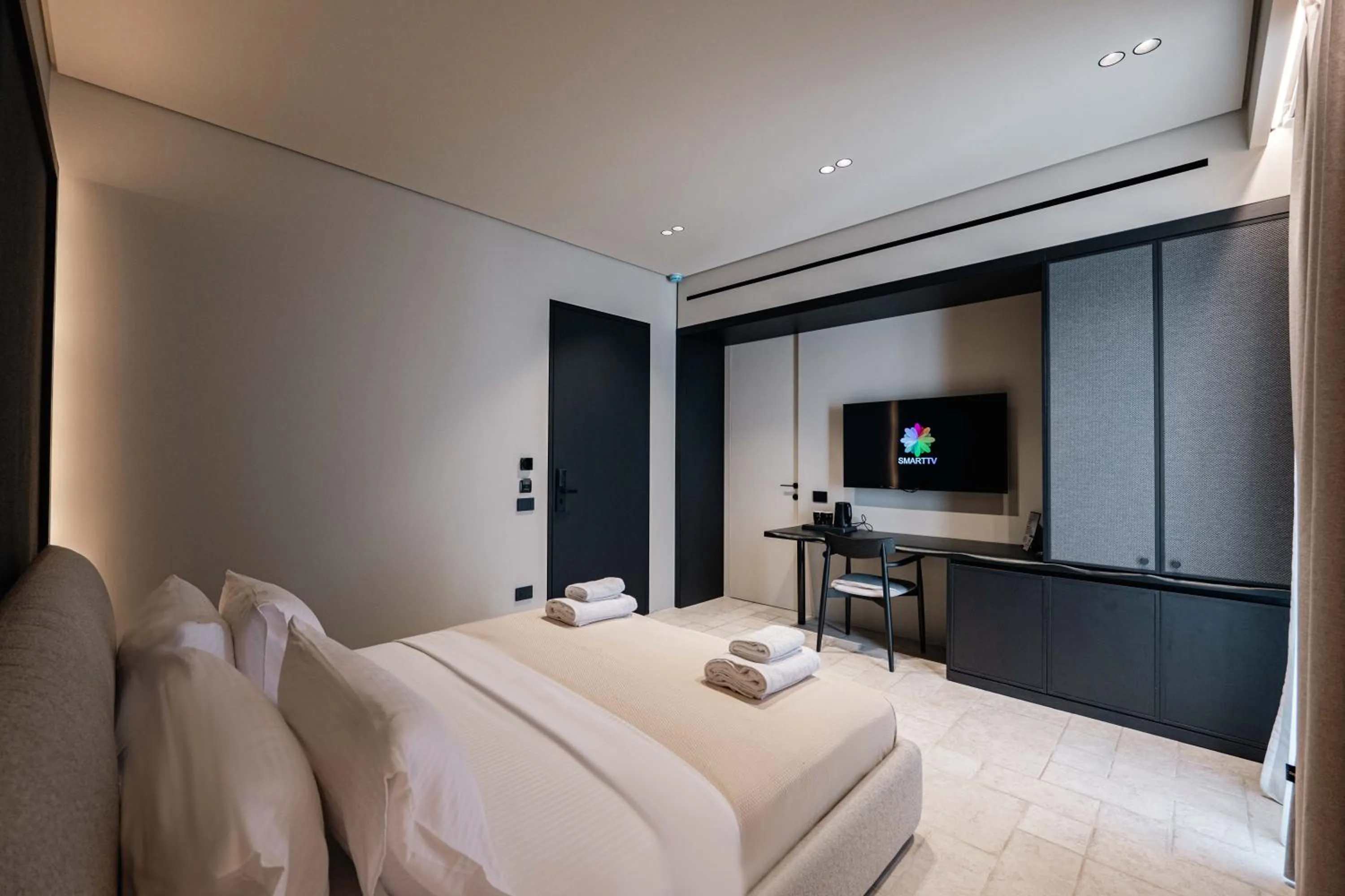 Bed in Sondor Hotel