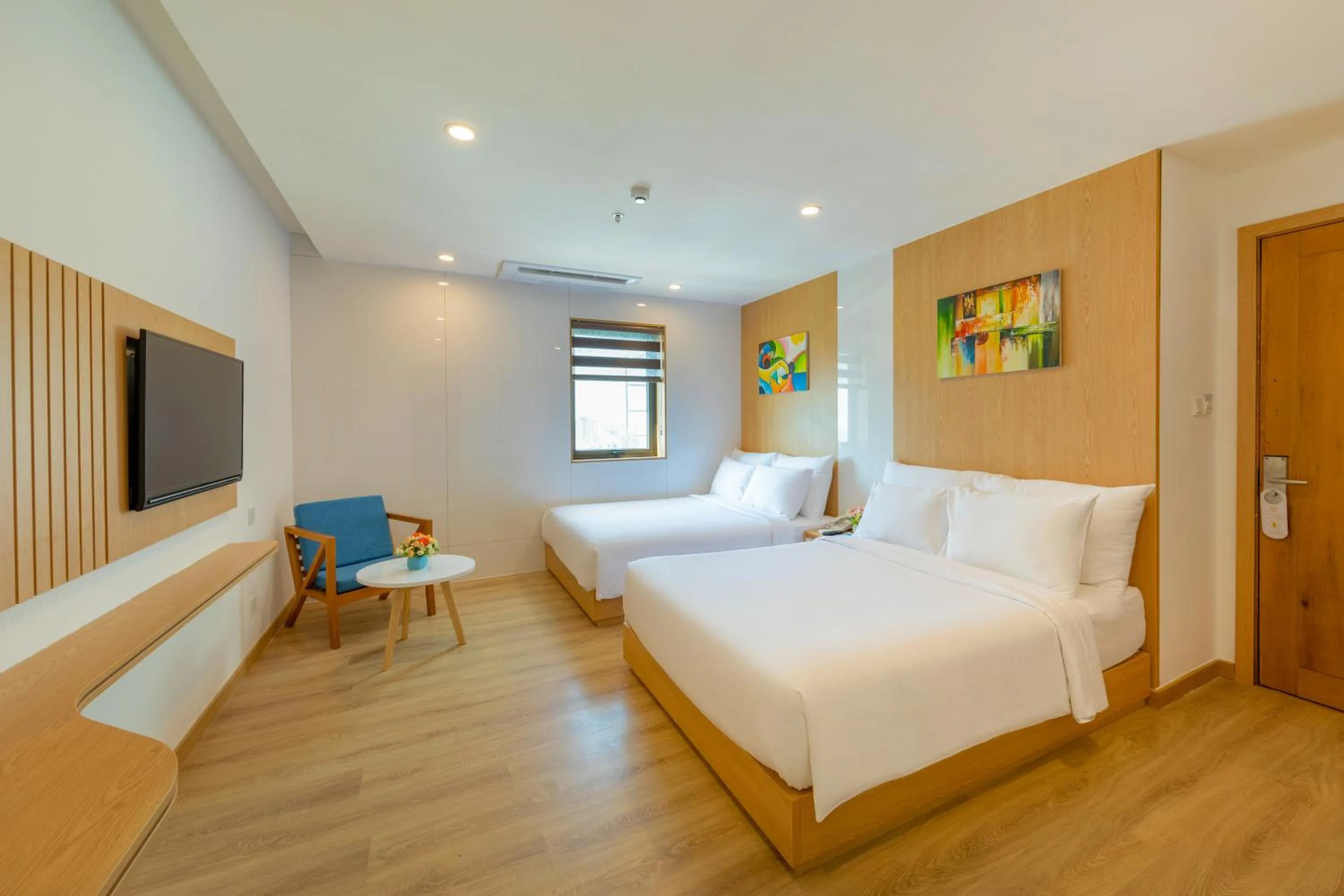 Deluxe Family Room in KOVA Diamond Hotel Da Nang