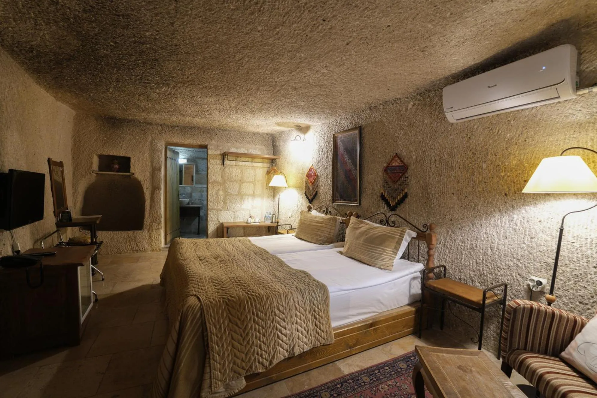 Deluxe Room in Tekkaya Cave Hotel