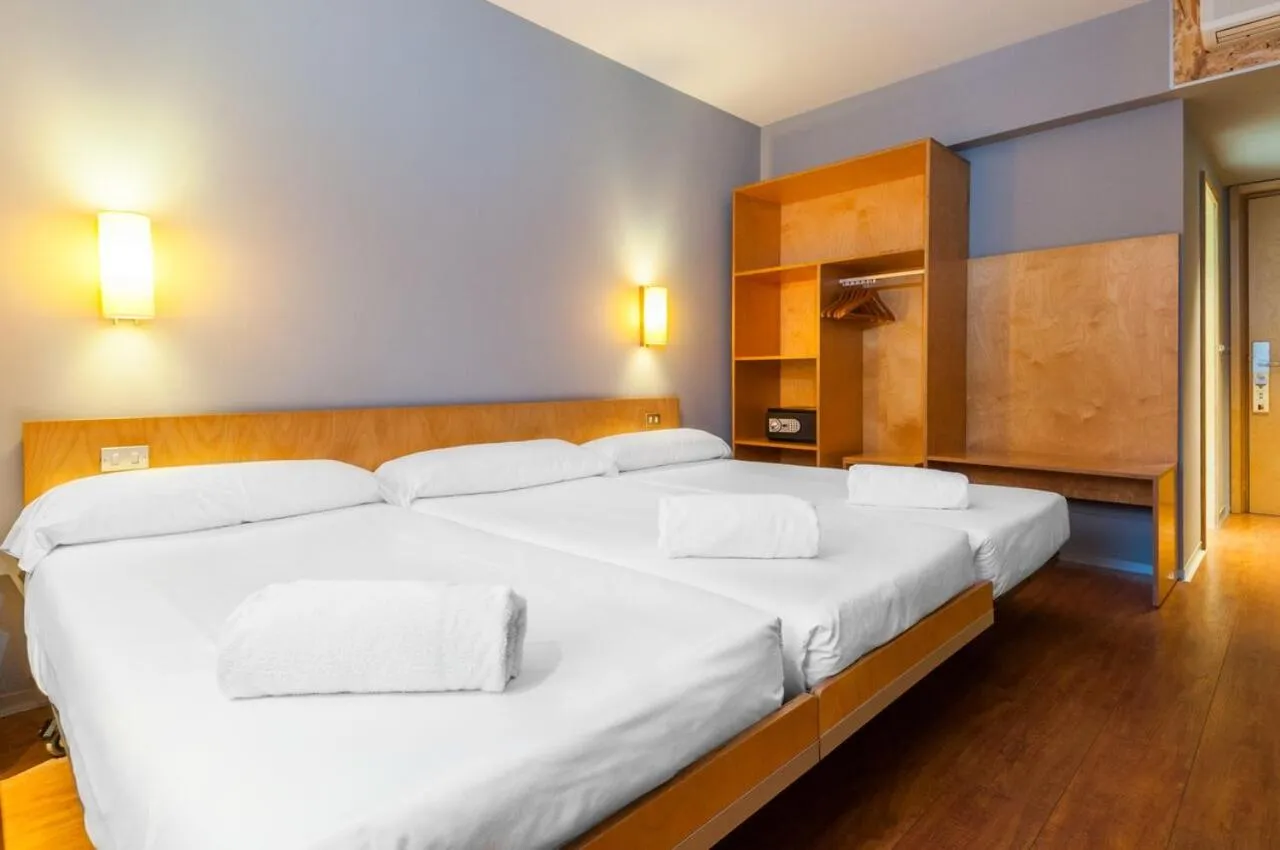 Twin Room in ETH Irún