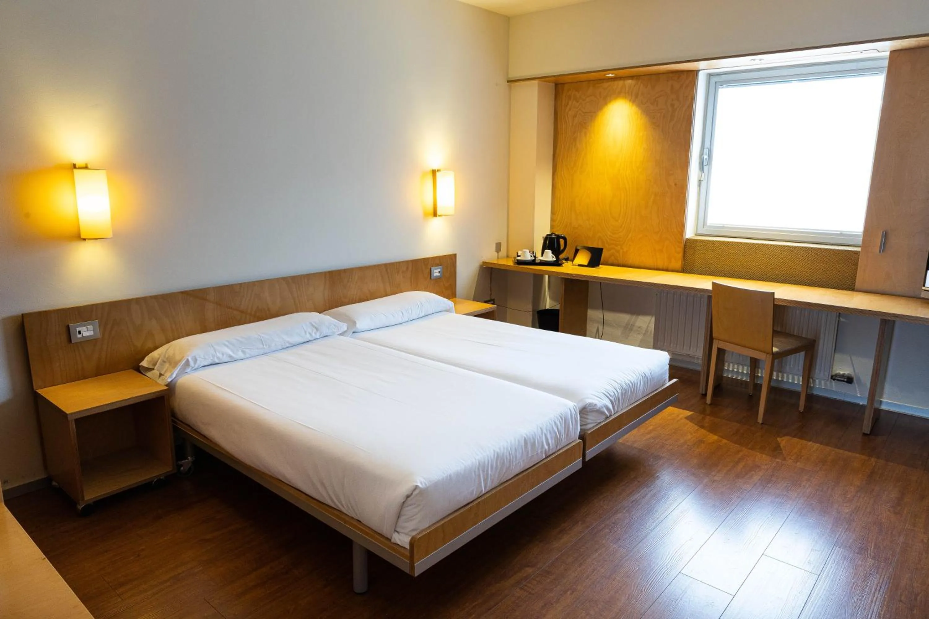 2 Single Beds in ETH Irún