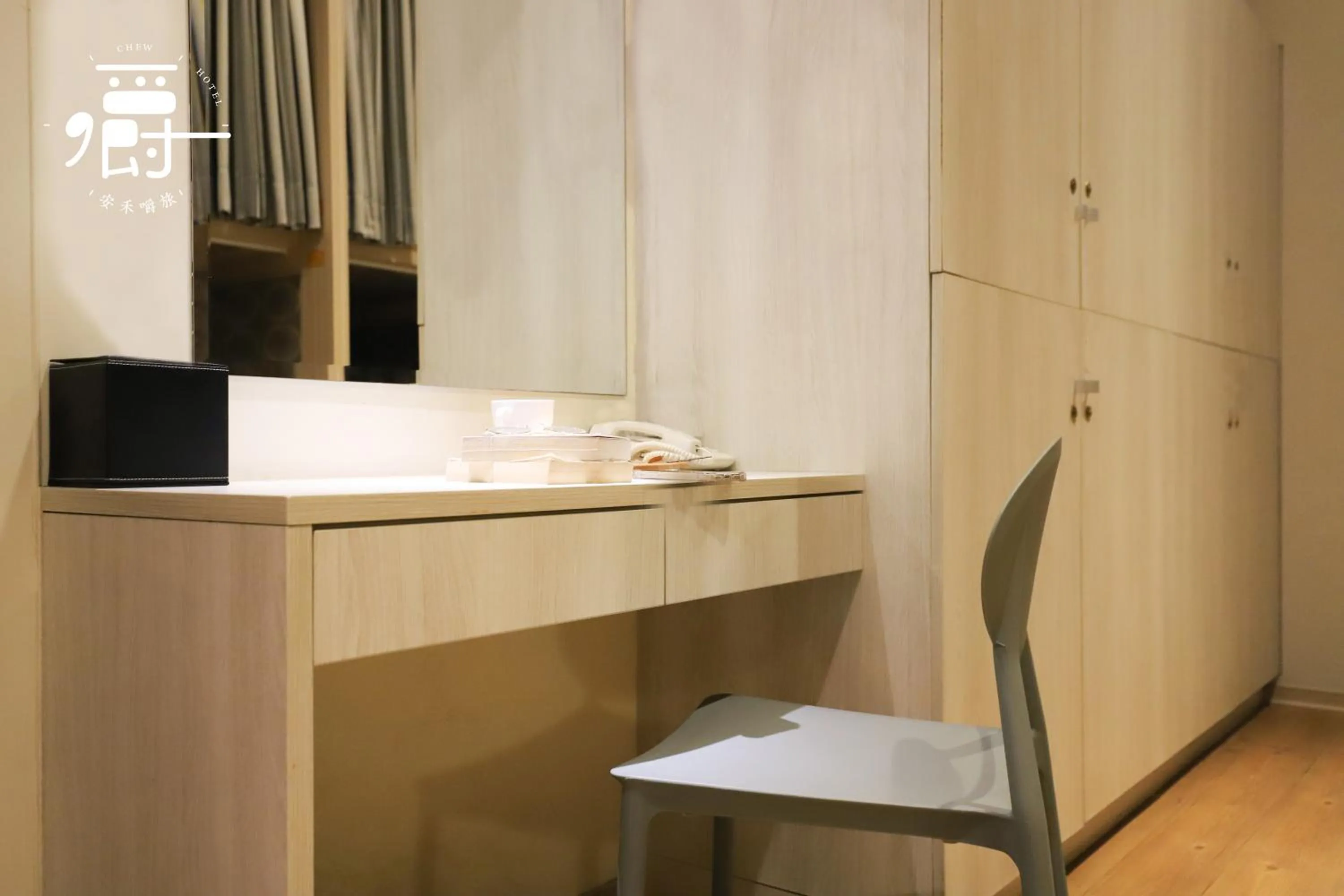 Bed in 8-Bed Male Dormitory Room in Anho Chew Hotel