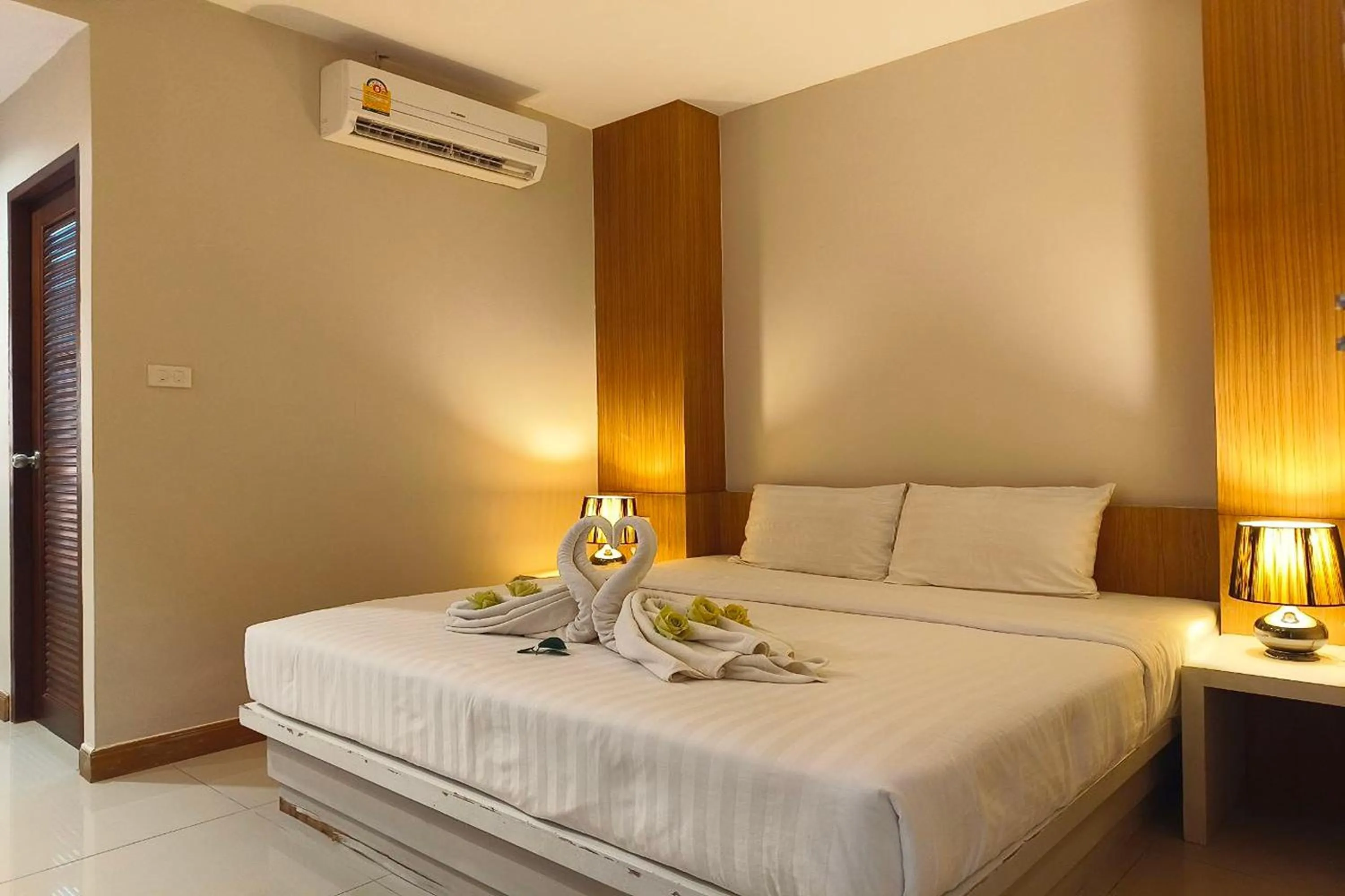 Standard King Room in The Little Nest Phuket